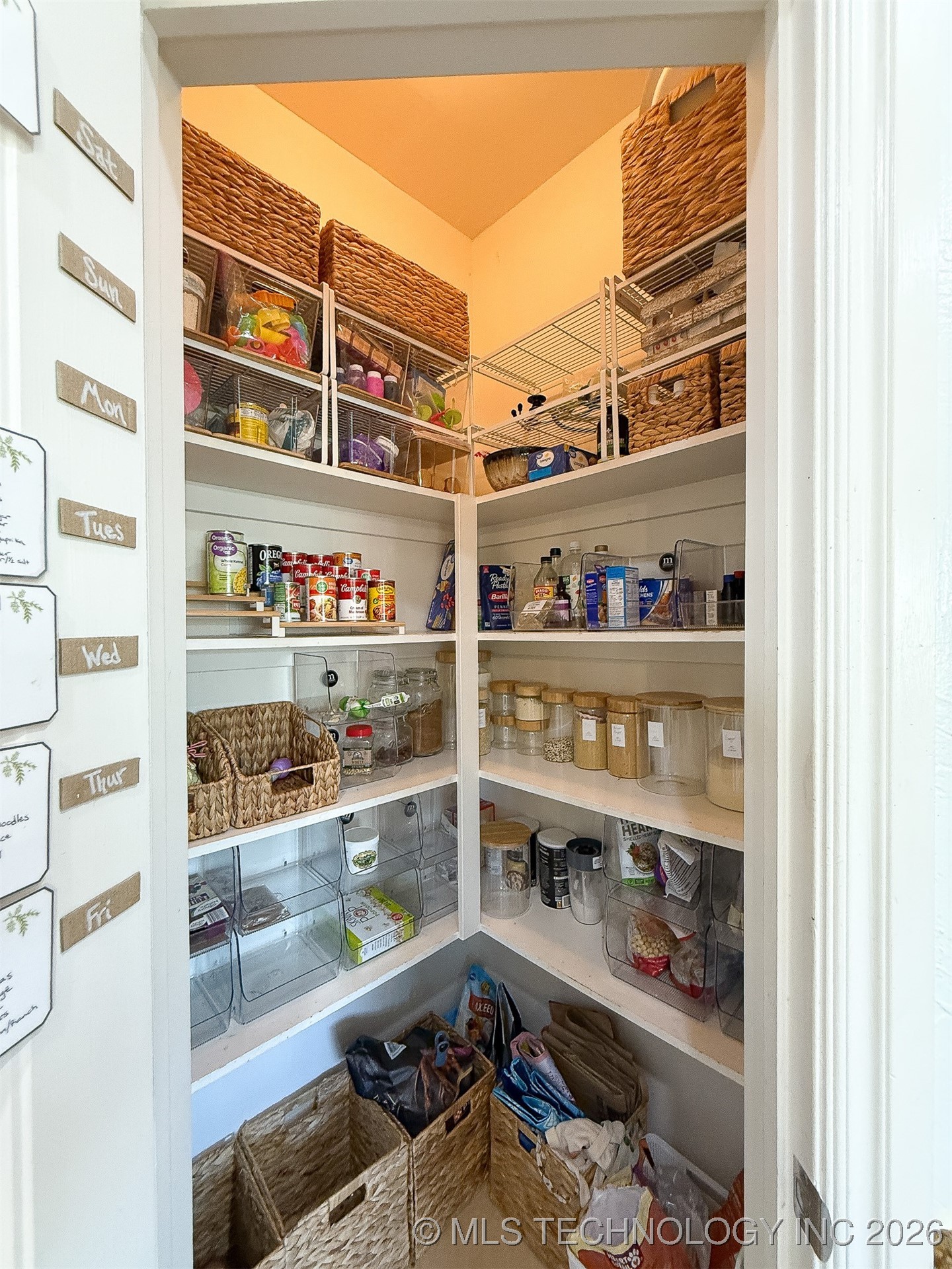 429 Winter Rose Terrace Property Photo 18