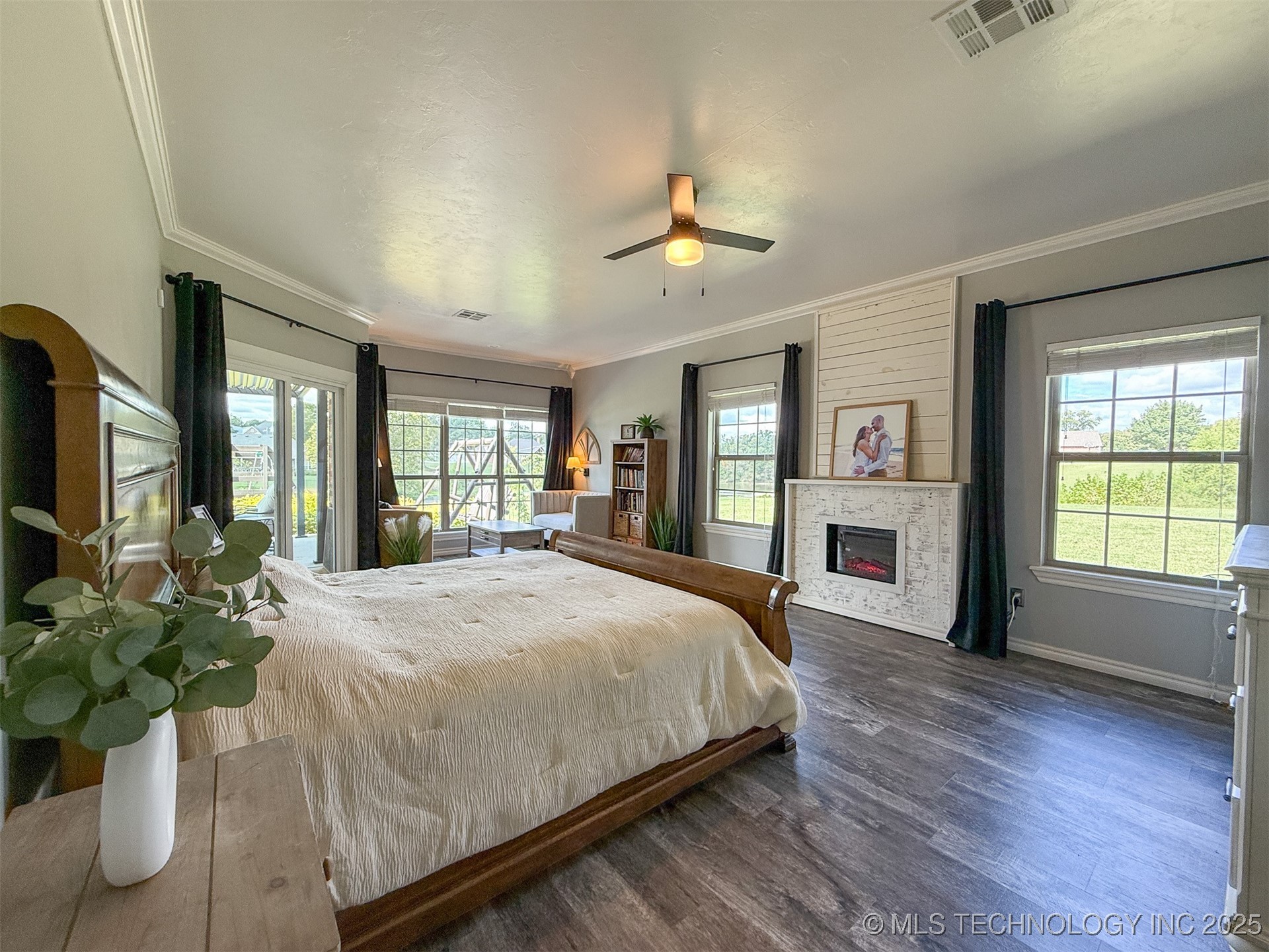 429 Winter Rose Terrace Property Photo 21