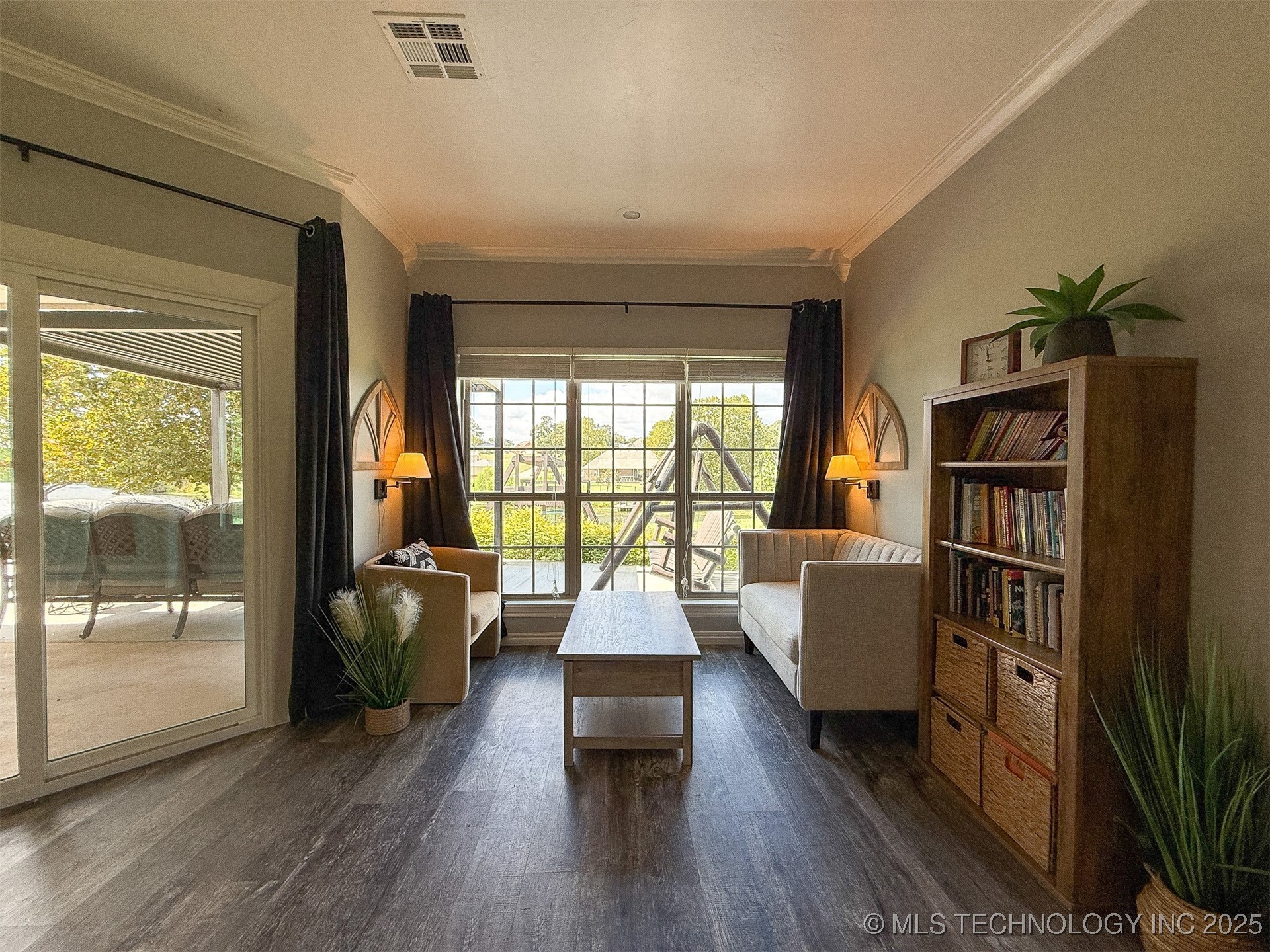 429 Winter Rose Terrace Property Photo 24