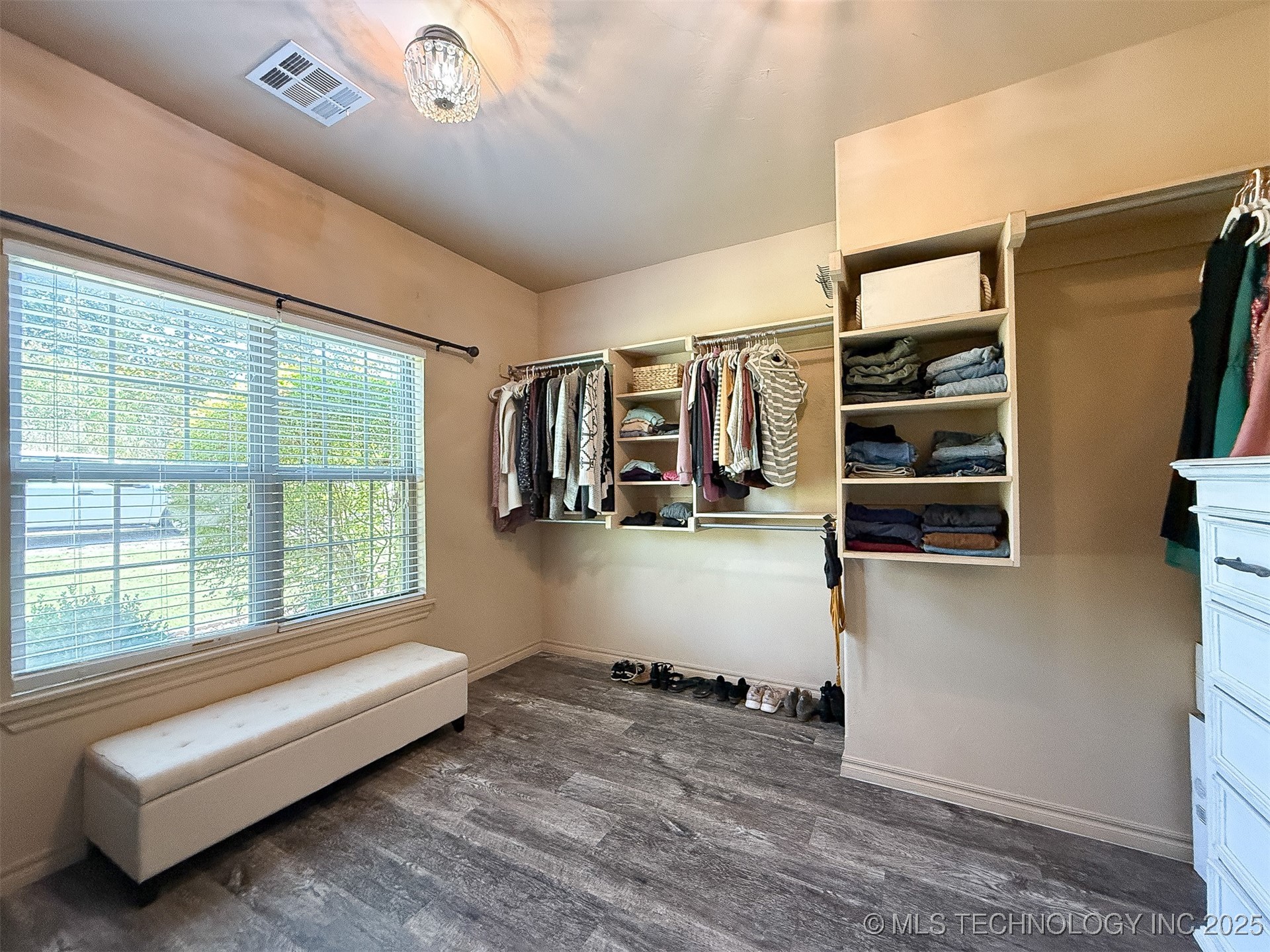 429 Winter Rose Terrace Property Photo 29