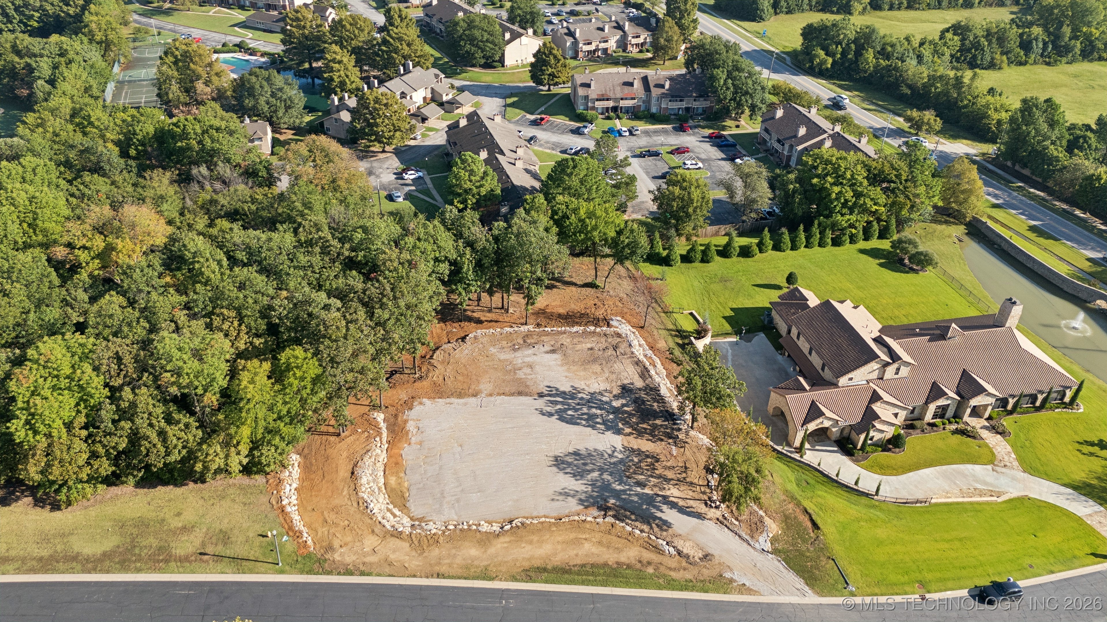 6319 E 84th Street S Property Photo 2