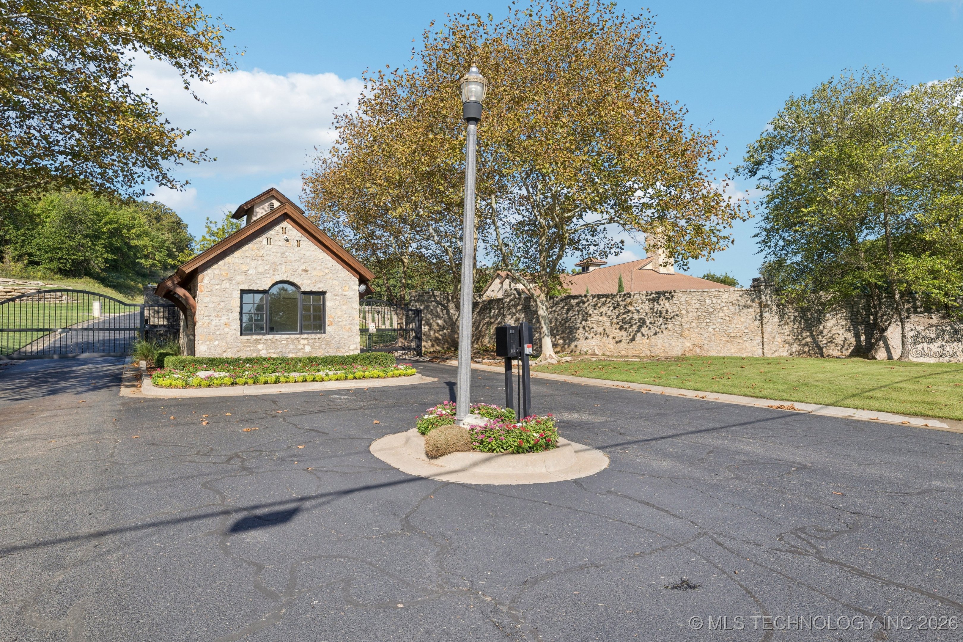 6319 E 84th Street S Property Photo 6