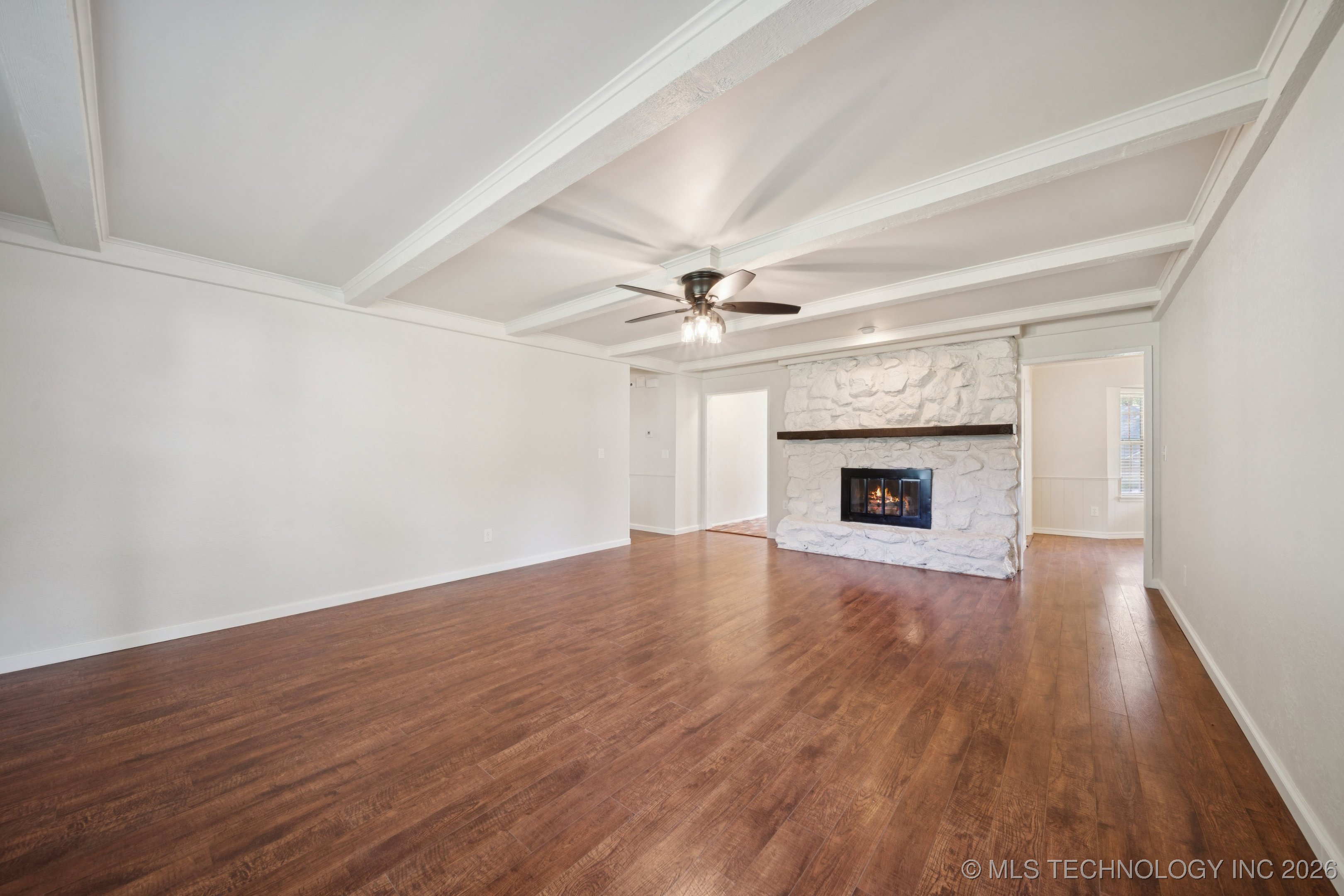 9726 S Houston Avenue Property Photo 10