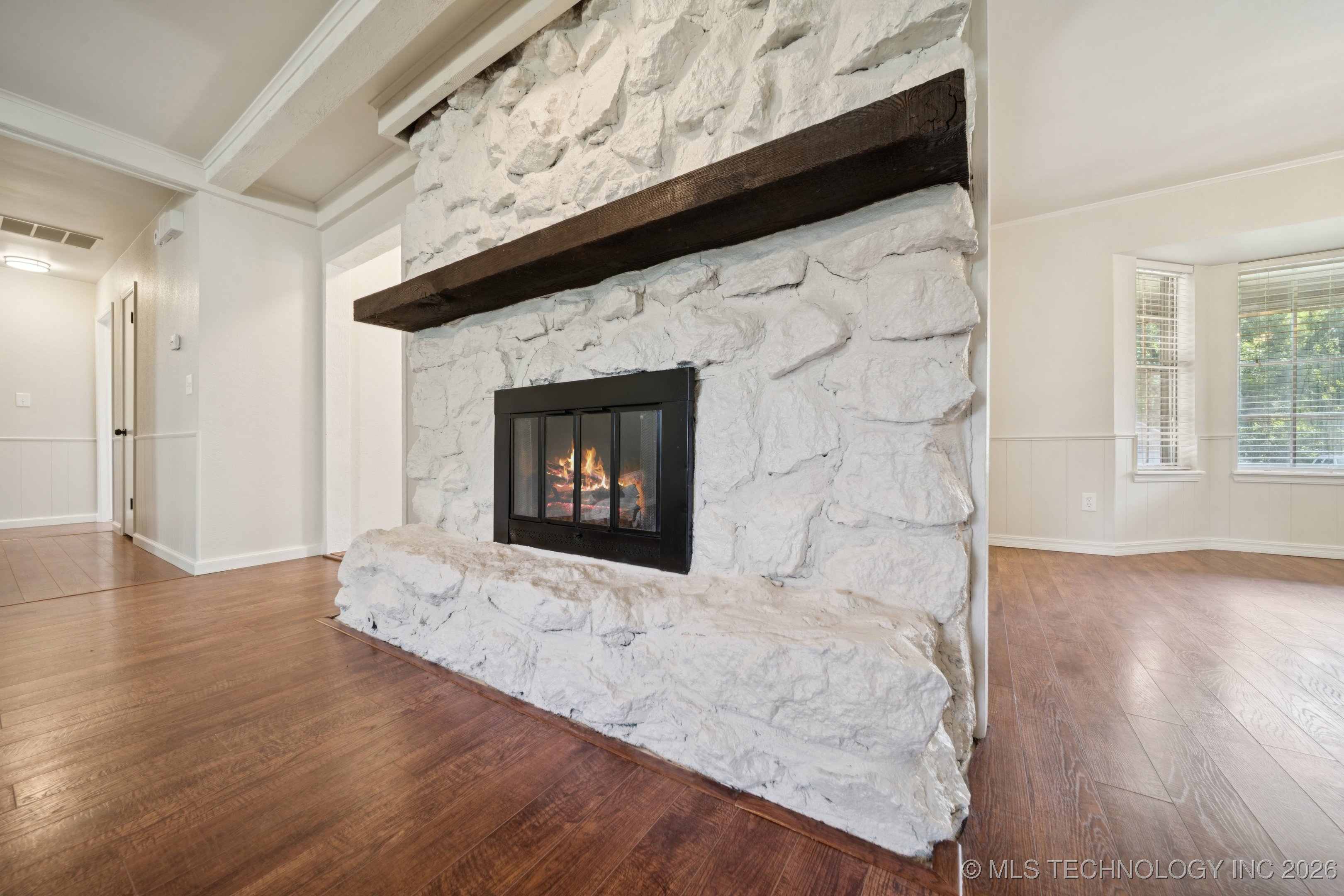 9726 S Houston Avenue Property Photo 11