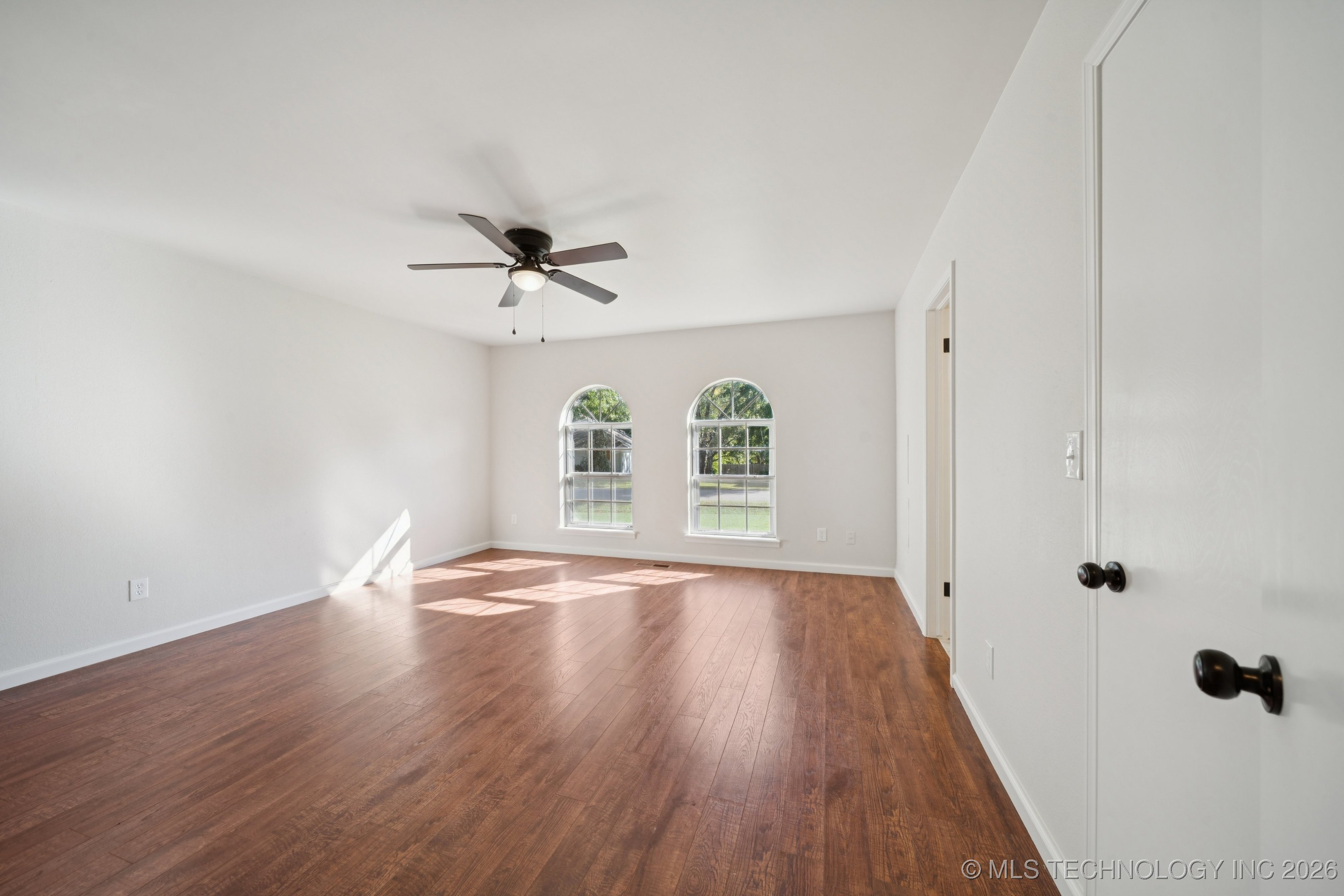 9726 S Houston Avenue Property Photo 21