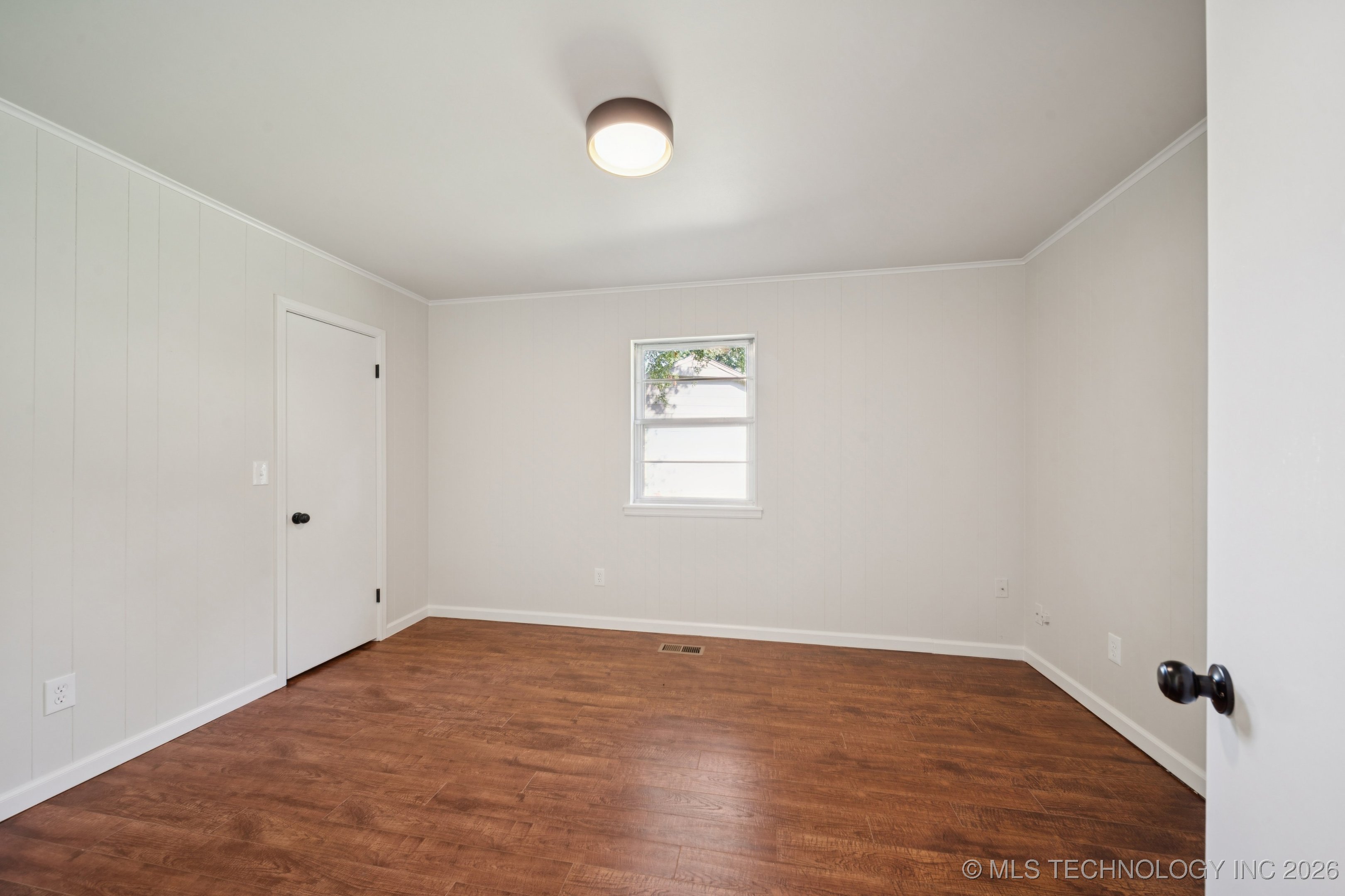 9726 S Houston Avenue Property Photo 28