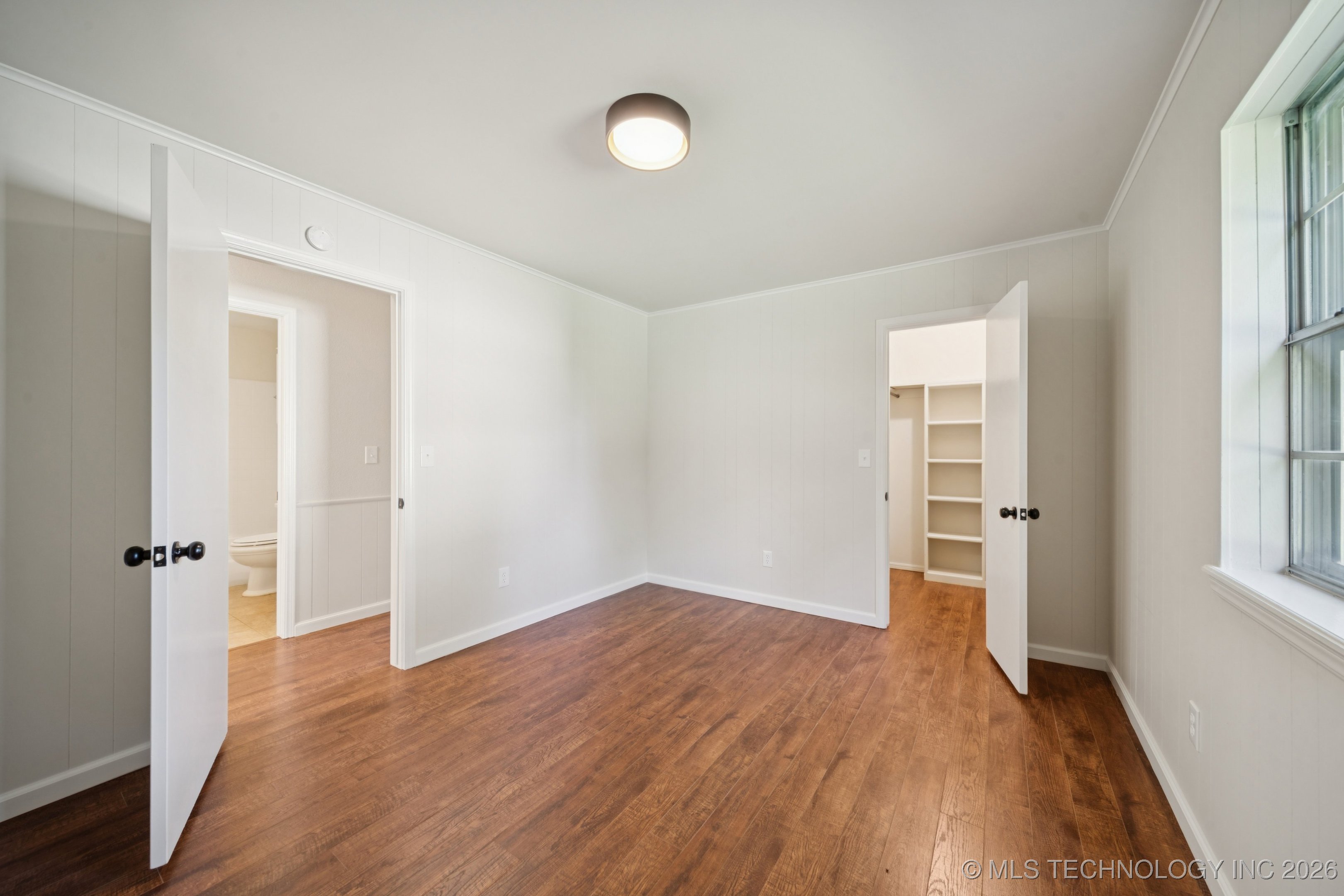 9726 S Houston Avenue Property Photo 29