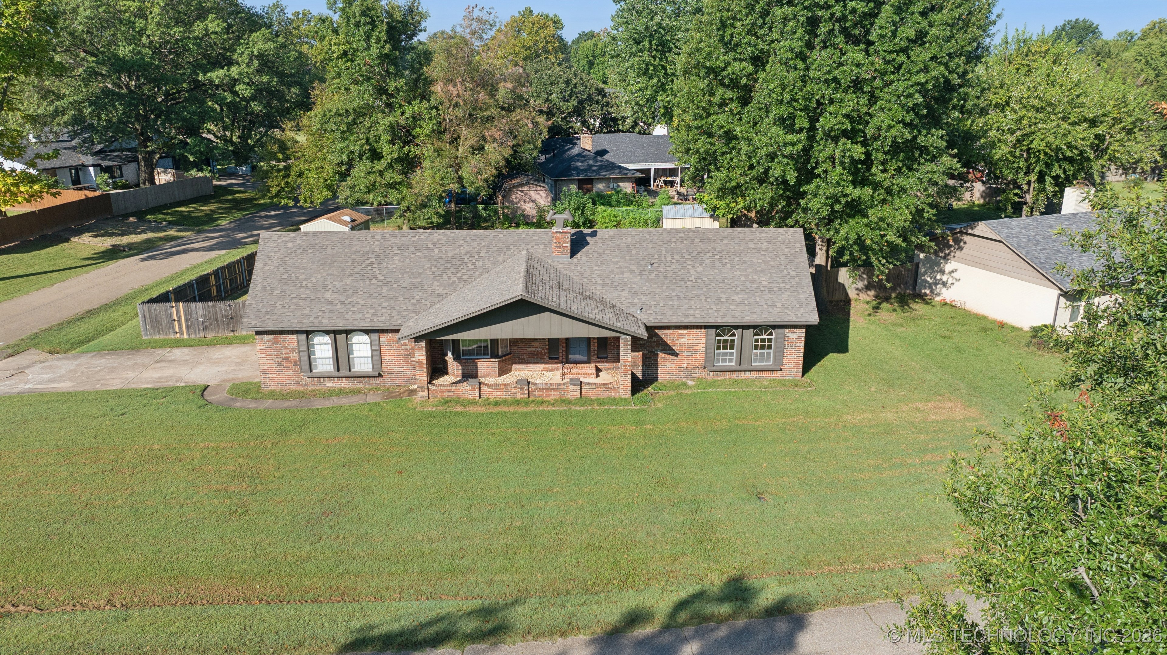 9726 S Houston Avenue Property Photo 36