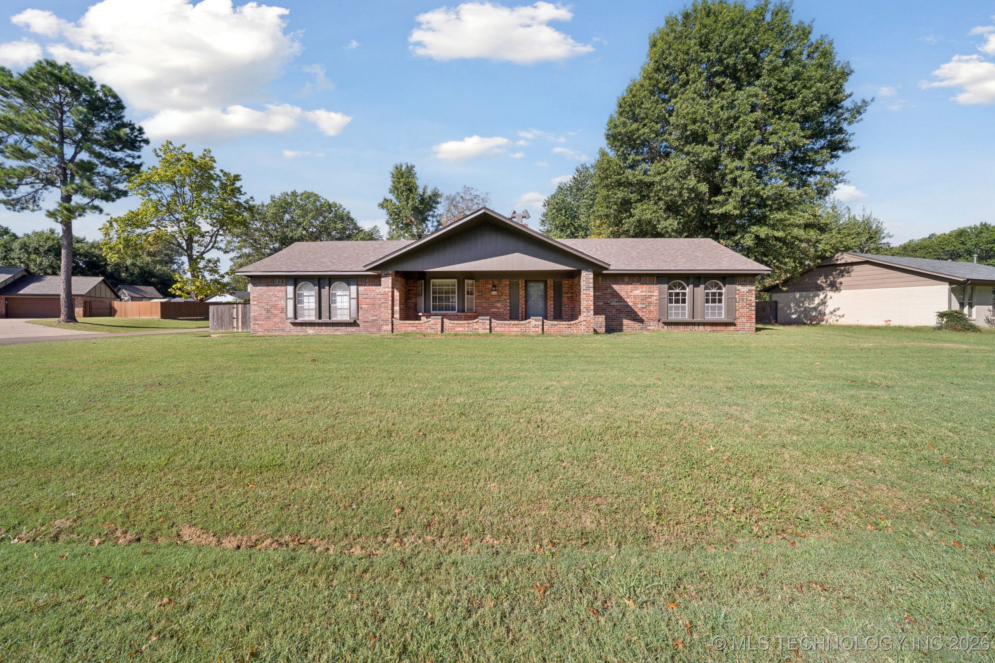 9726 S Houston Avenue Property Photo 37