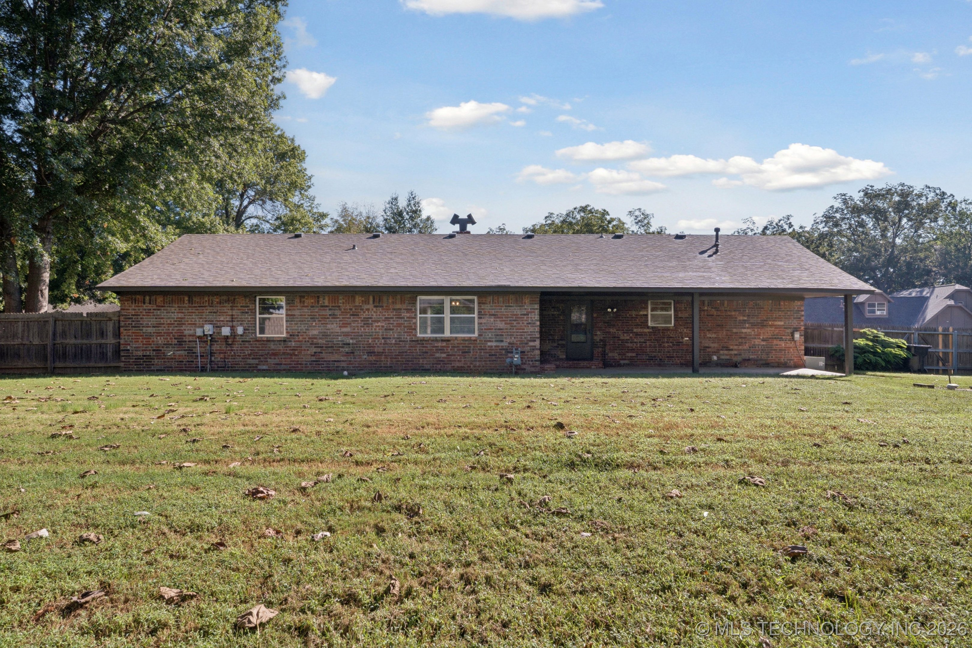 9726 S Houston Avenue Property Photo 40