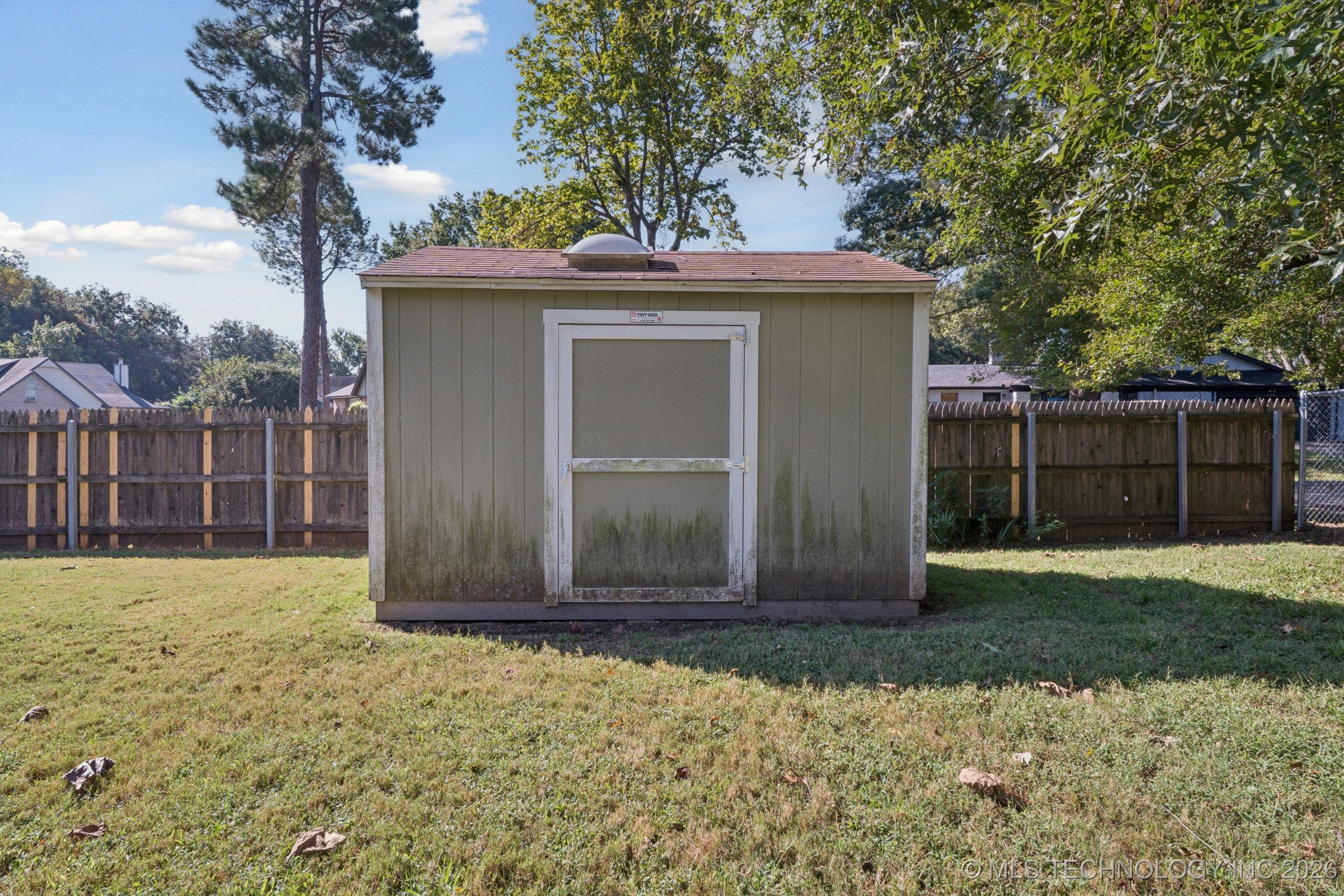 9726 S Houston Avenue Property Photo 44