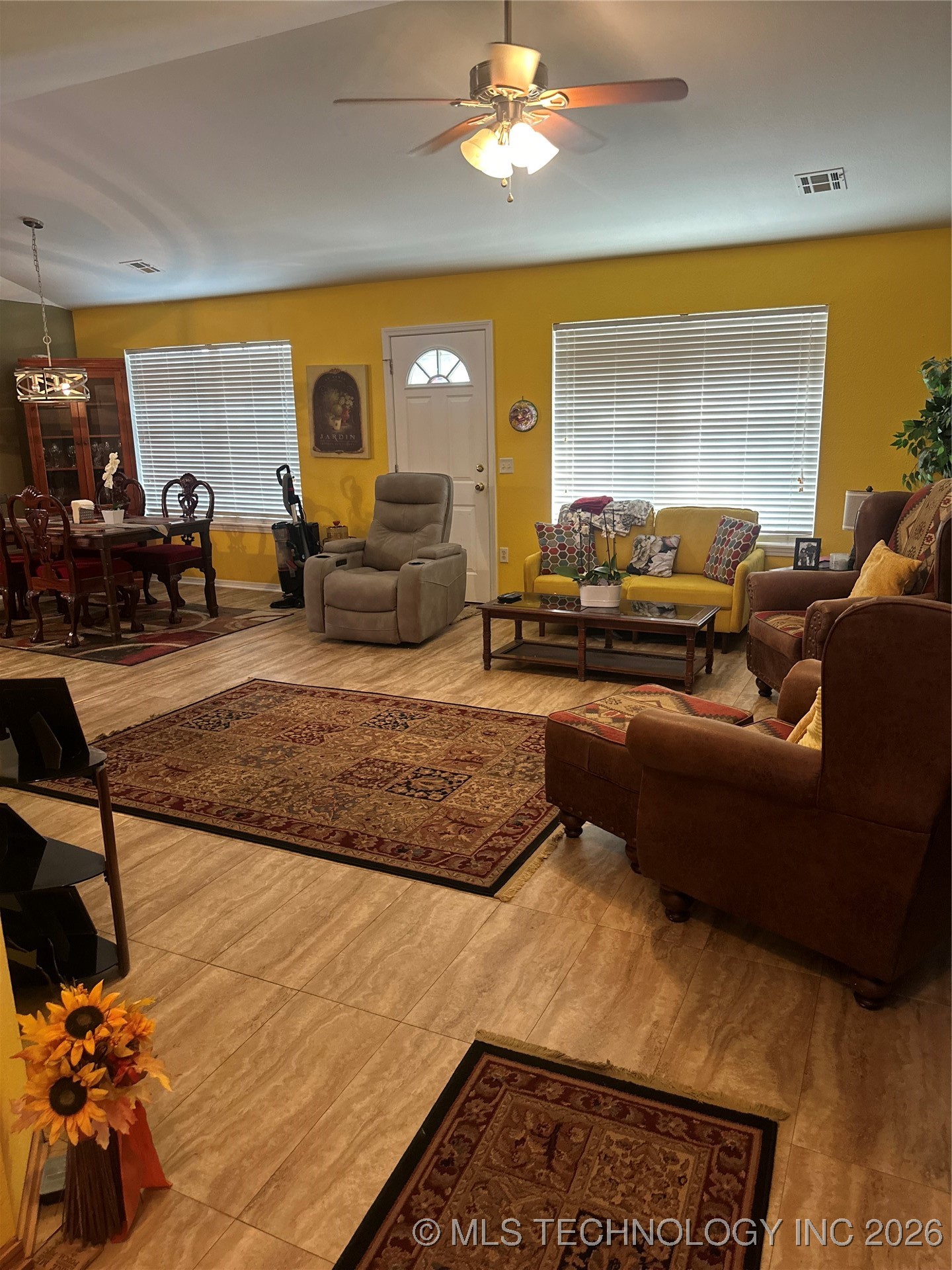 1209 Crystal Lane Property Photo 4