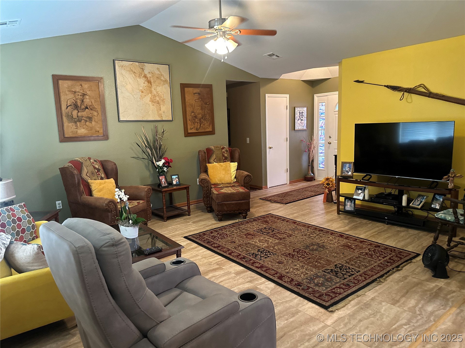 1209 Crystal Lane Property Photo 5