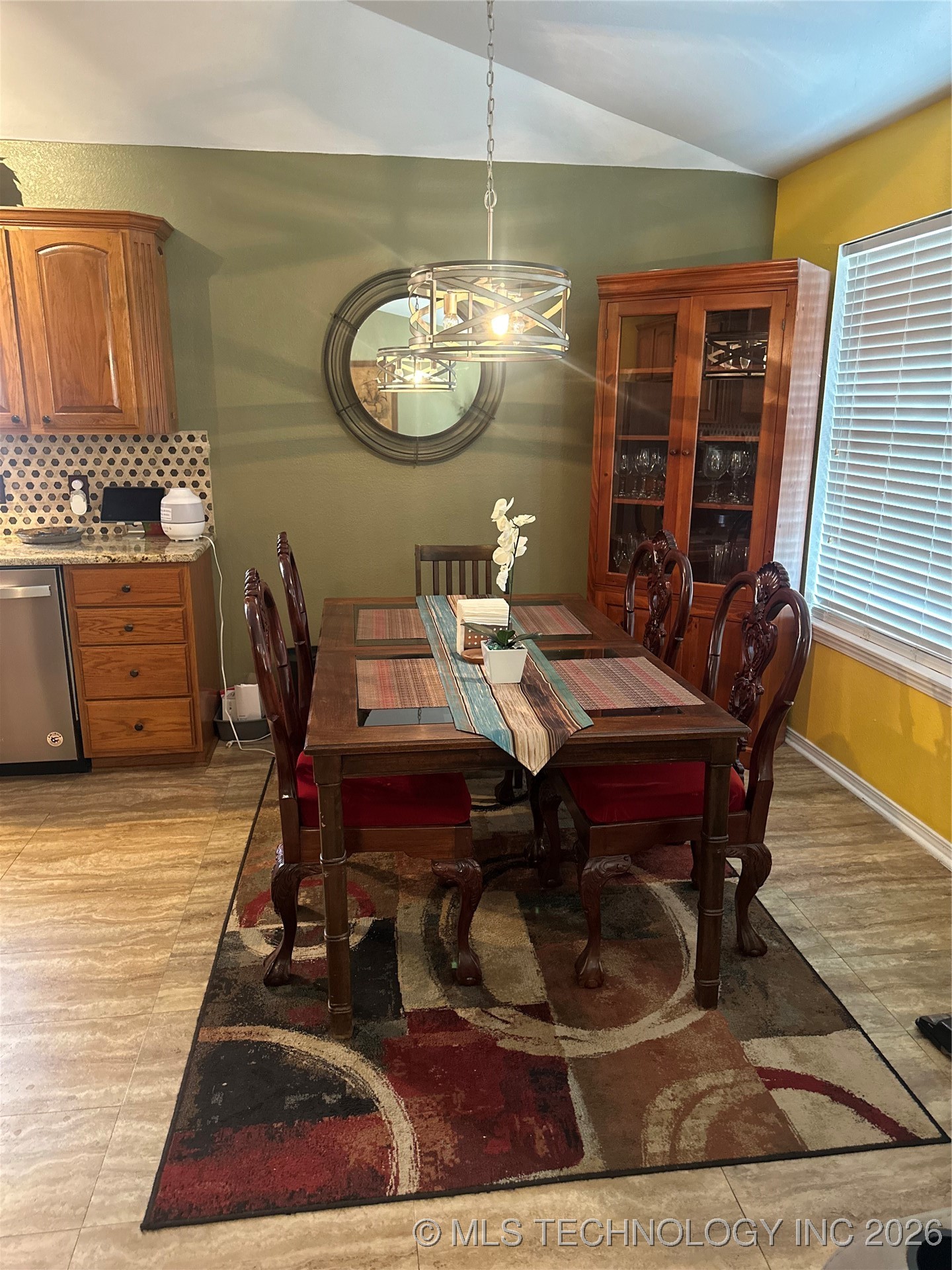 1209 Crystal Lane Property Photo 6