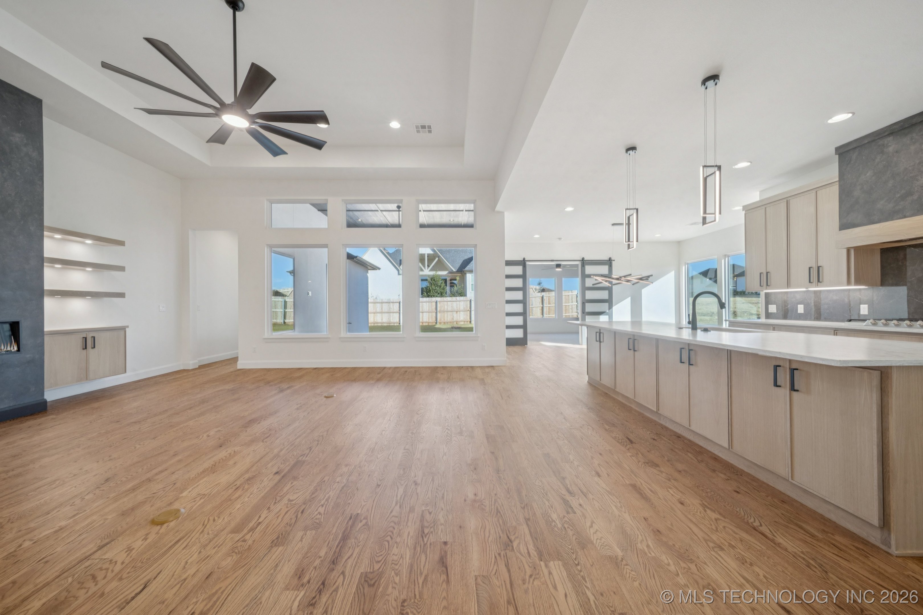 2335 E 135th Drive S Property Photo 6