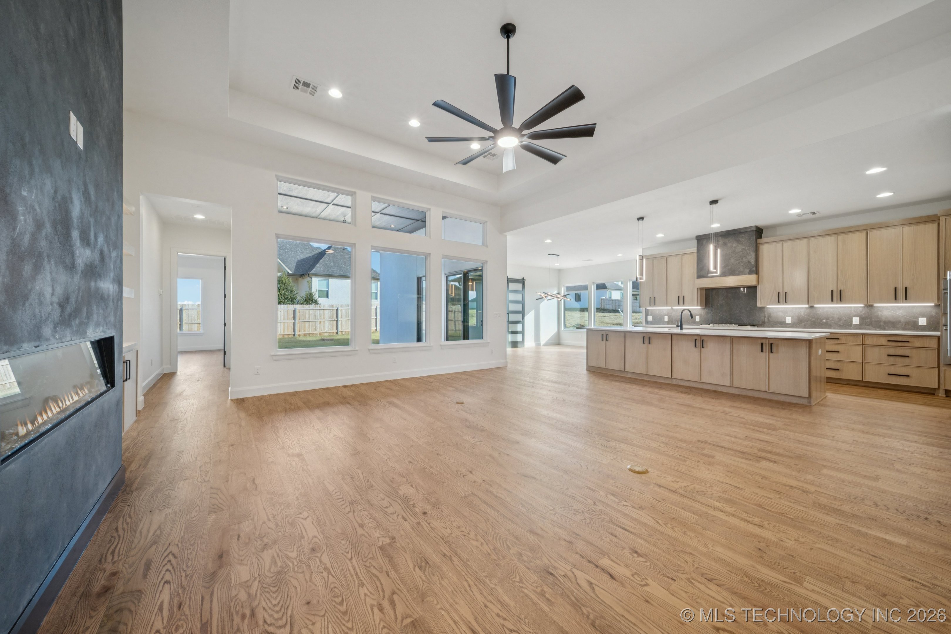 2335 E 135th Drive S Property Photo 10