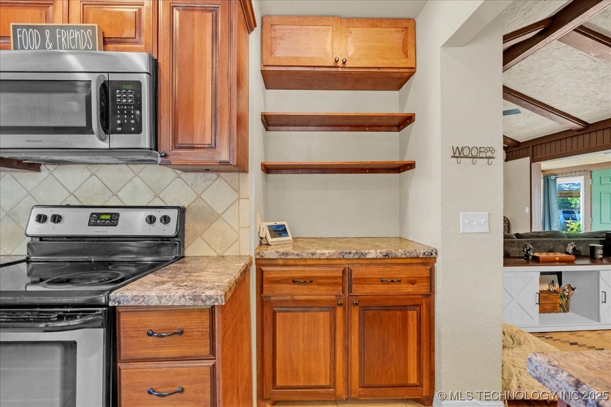 1527 E 50th Street Property Photo 21