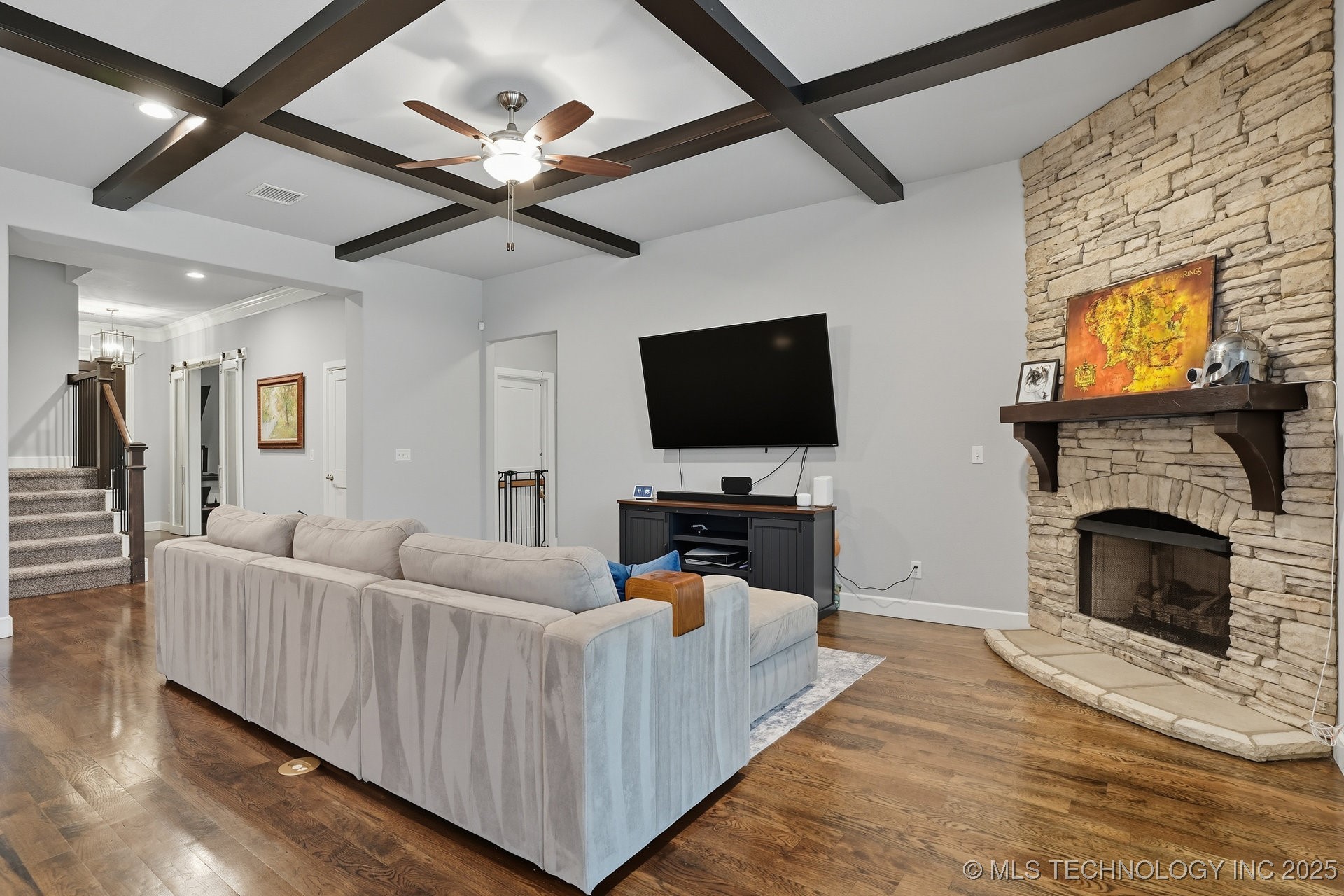 18609 E 45th Street S Property Photo 9