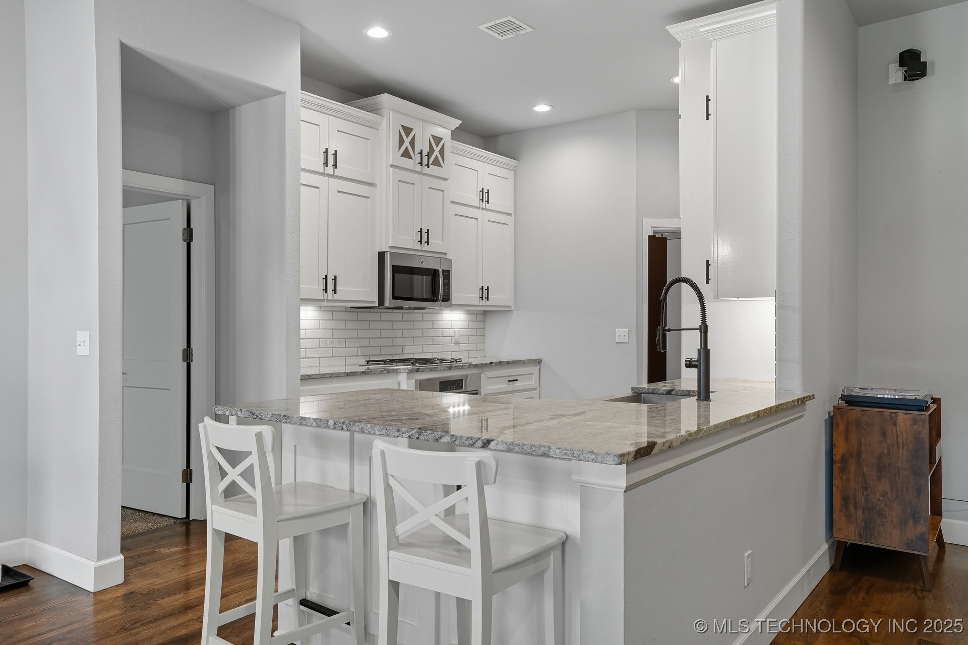 18609 E 45th Street S Property Photo 12