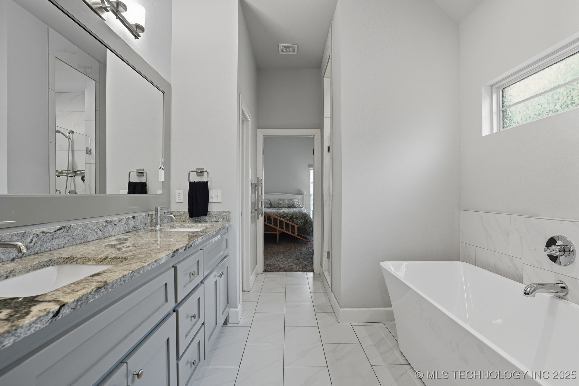 18609 E 45th Street S Property Photo 24