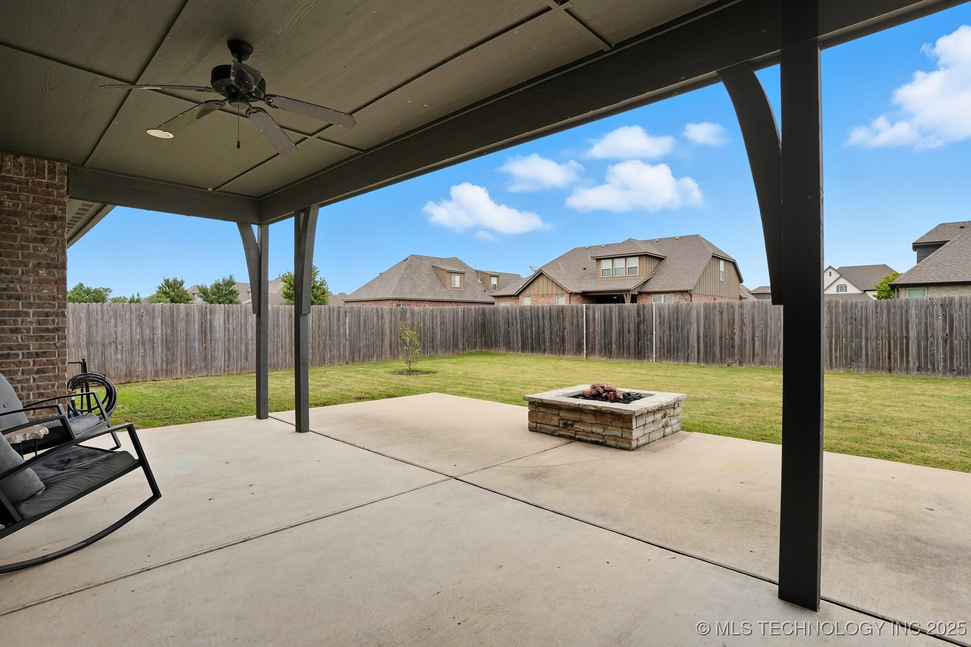 18609 E 45th Street S Property Photo 37