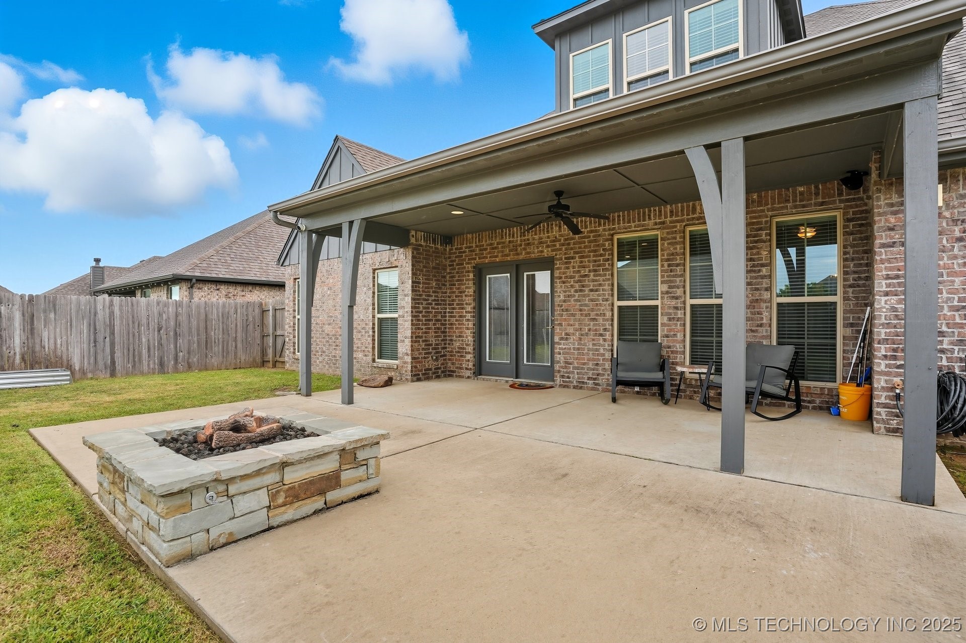 18609 E 45th Street S Property Photo 39