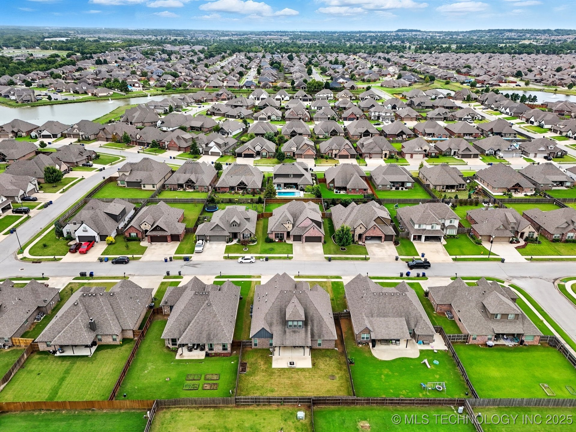 18609 E 45th Street S Property Photo 45