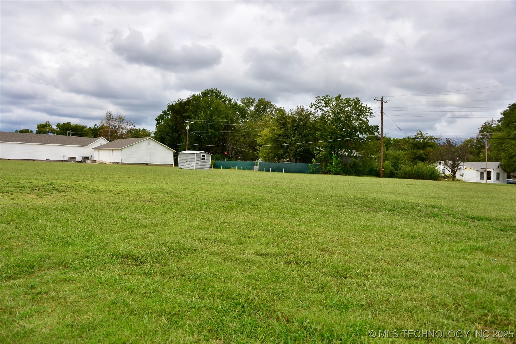 512 E Trudgeon Street Property Photo 5