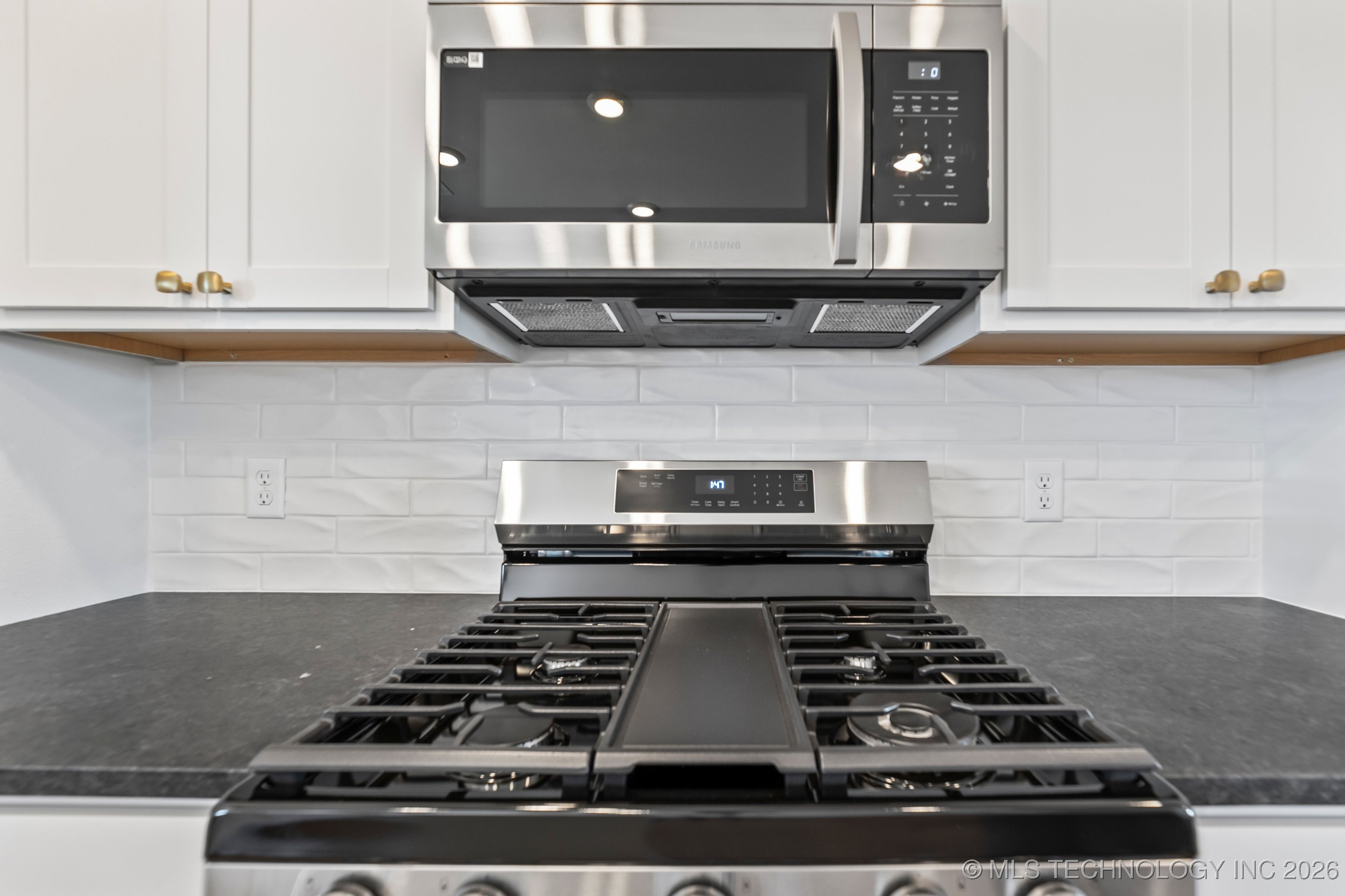 10876 S 279th East Avenue Property Photo 10