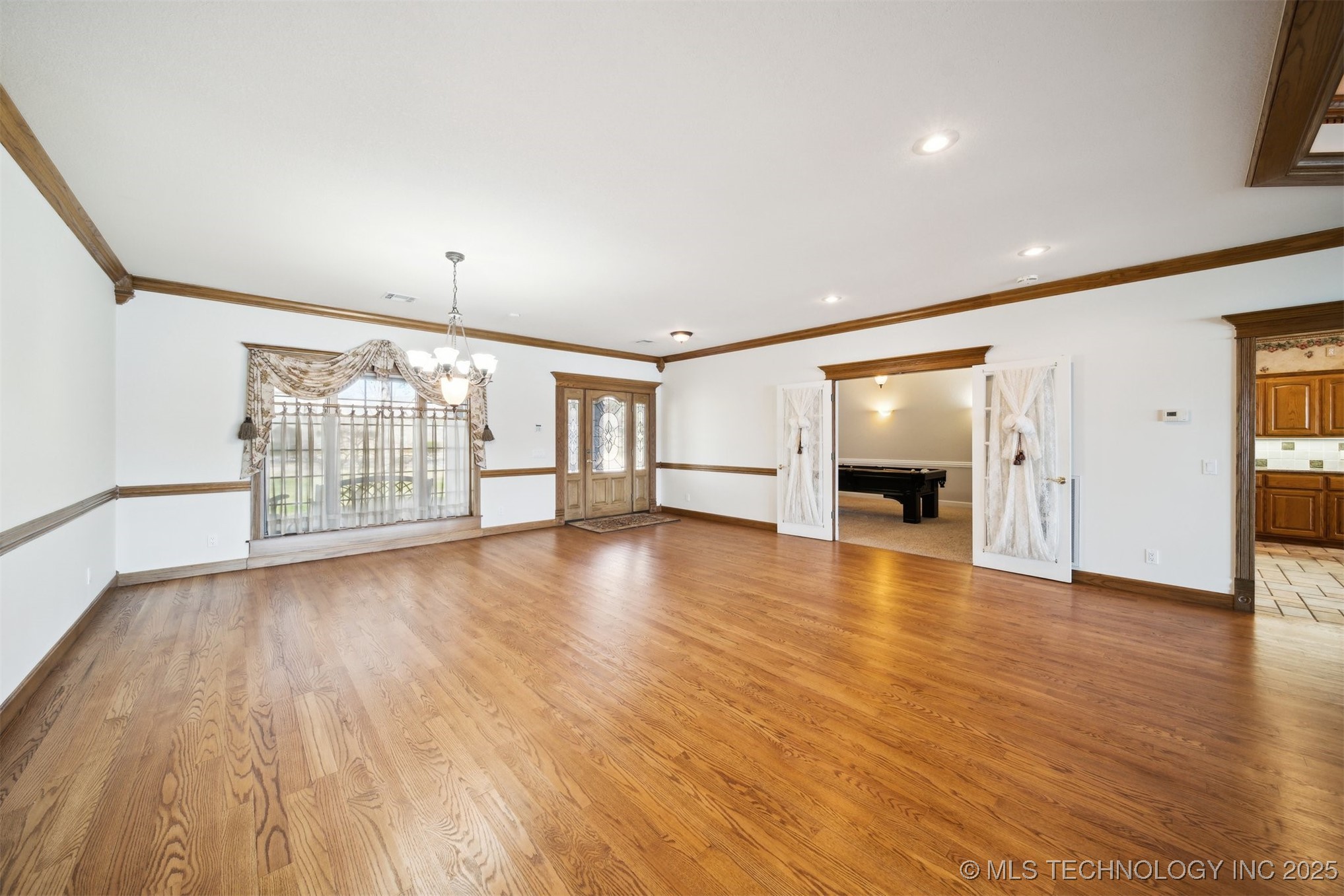 4592 E 480 Road Property Photo 6