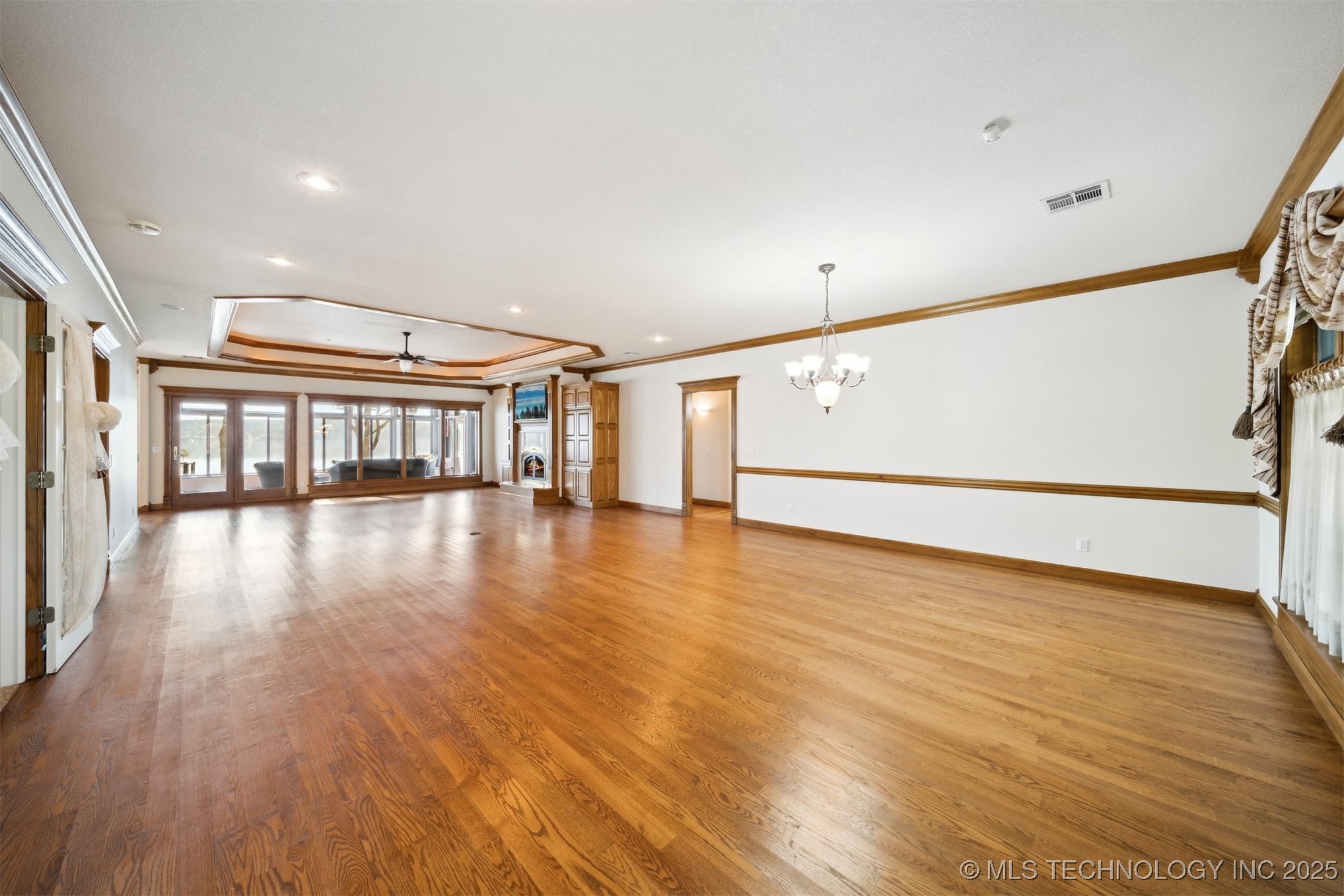 4592 E 480 Road Property Photo 7