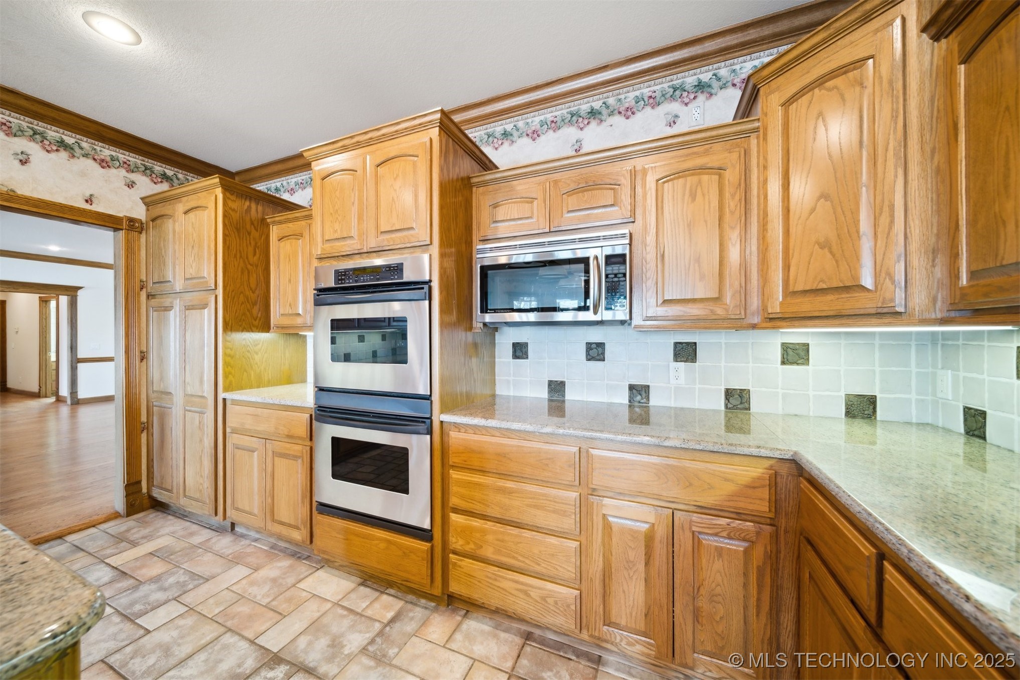 4592 E 480 Road Property Photo 19