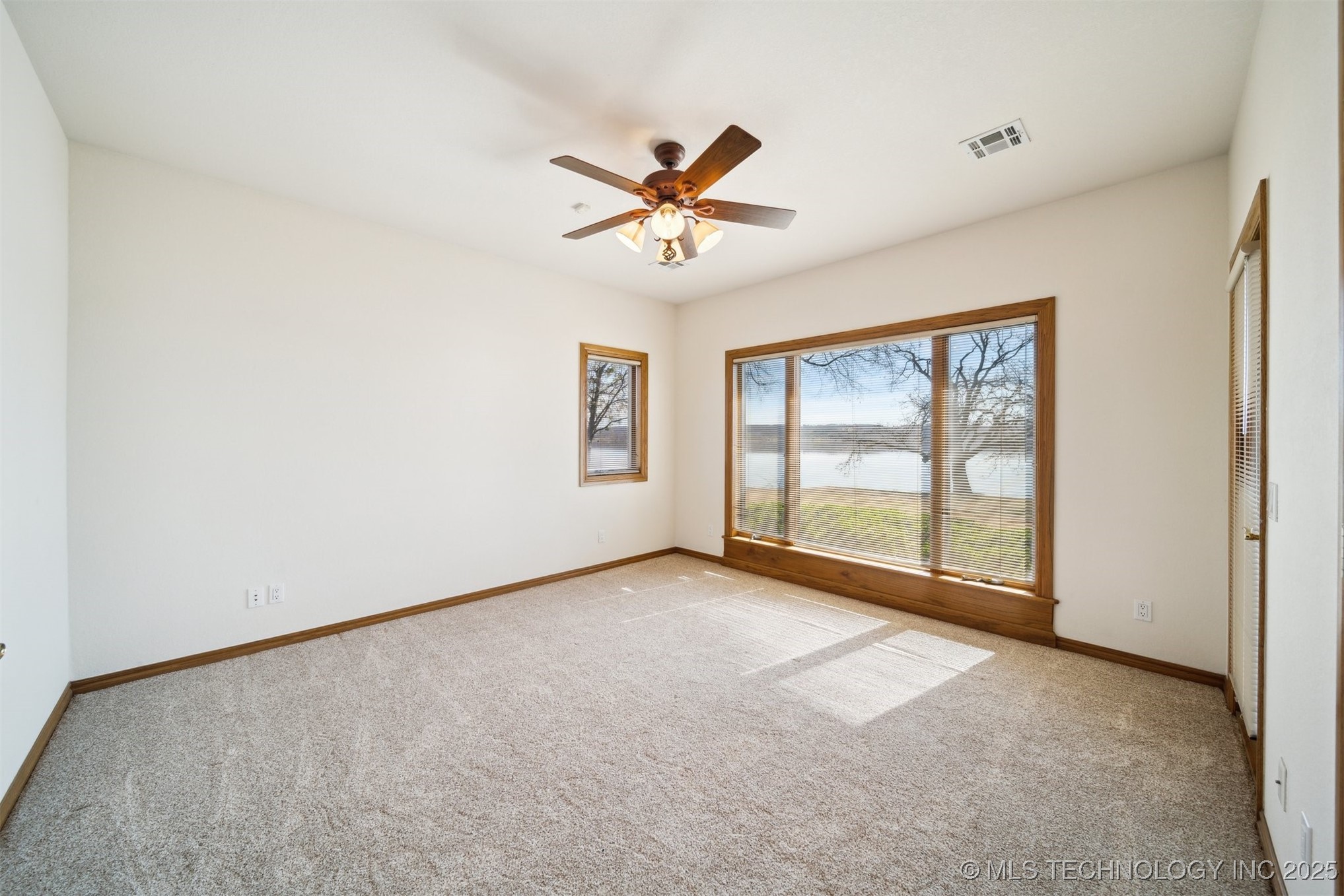 4592 E 480 Road Property Photo 27