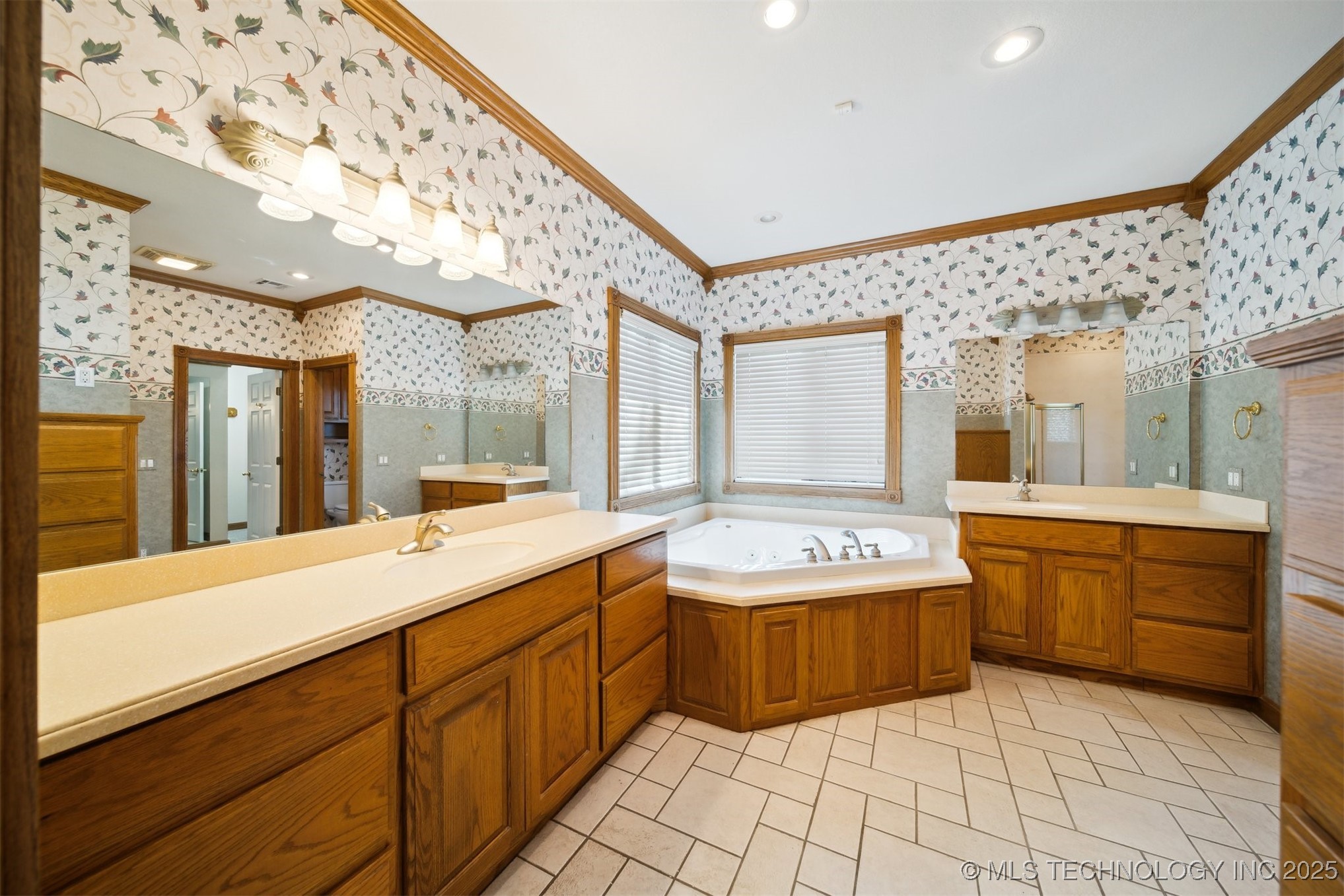 4592 E 480 Road Property Photo 38