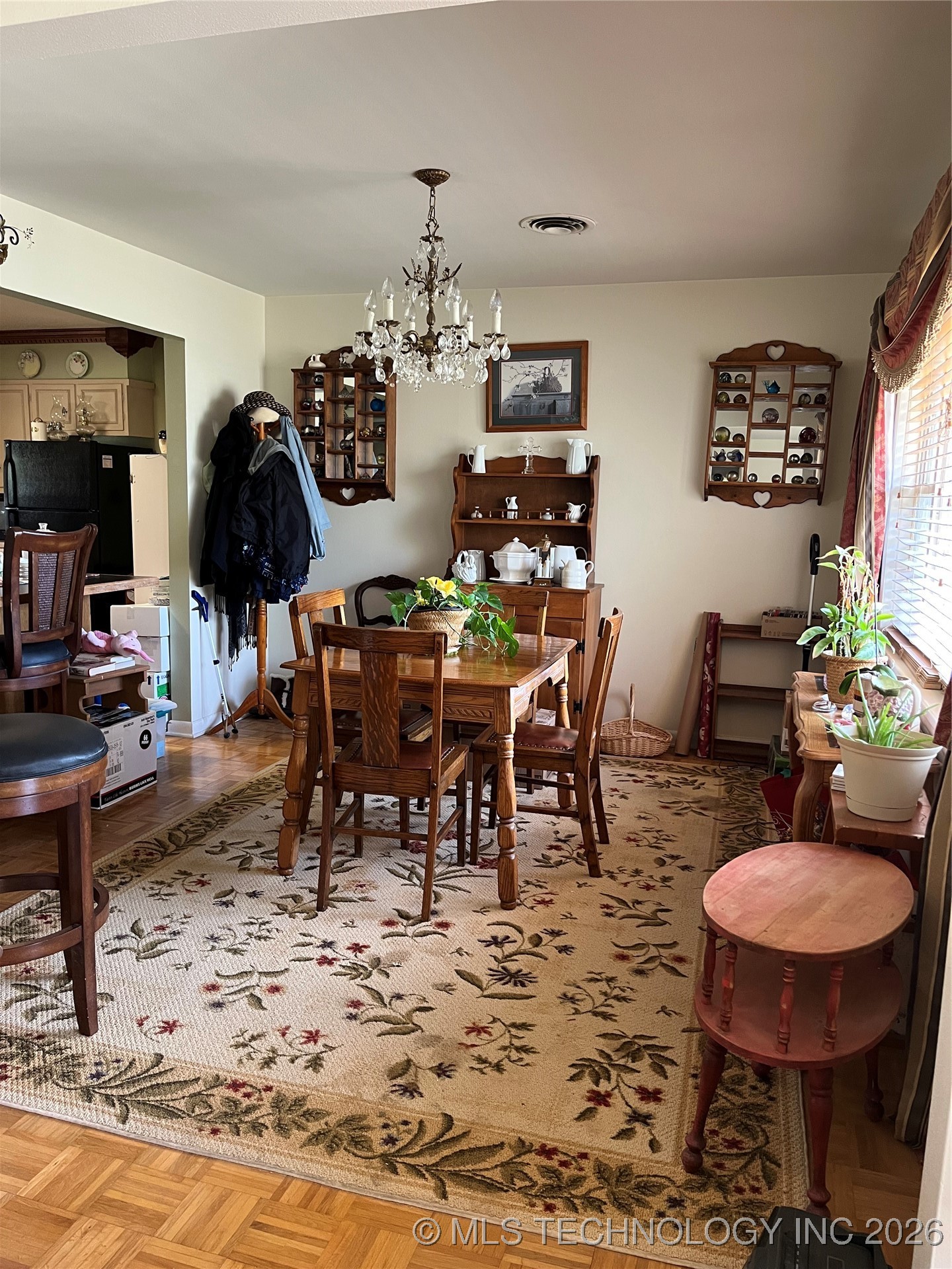 201 Rose Lane Property Photo 4