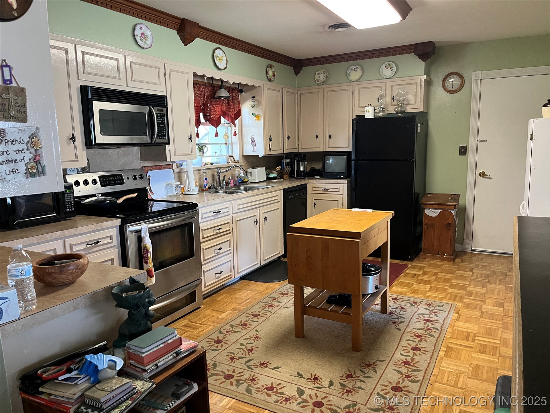 201 Rose Lane Property Photo 7