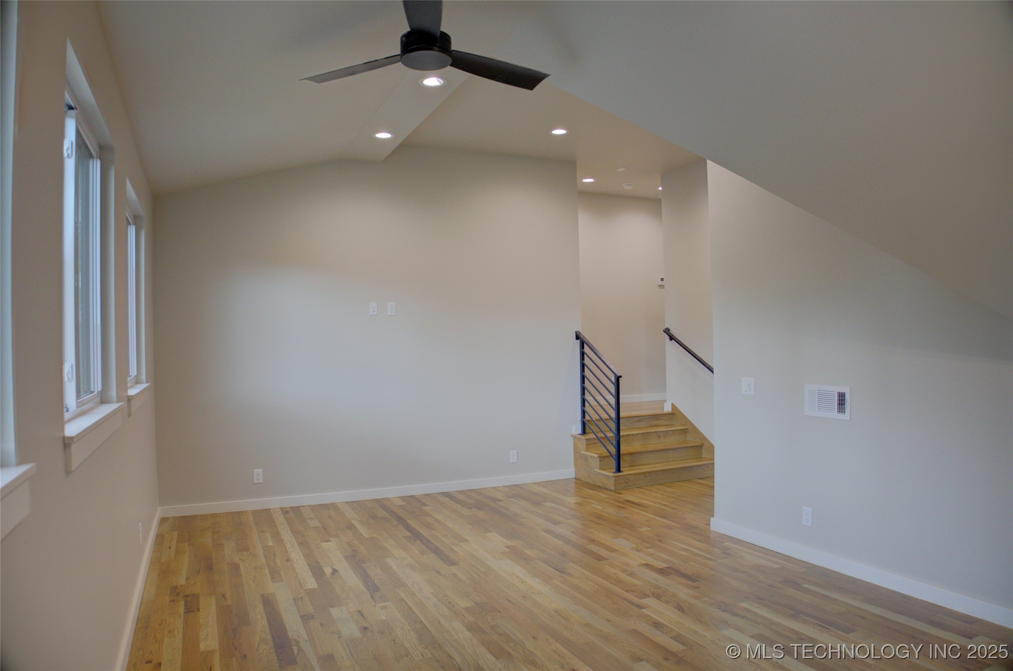 211 E 34th Street Property Photo 50