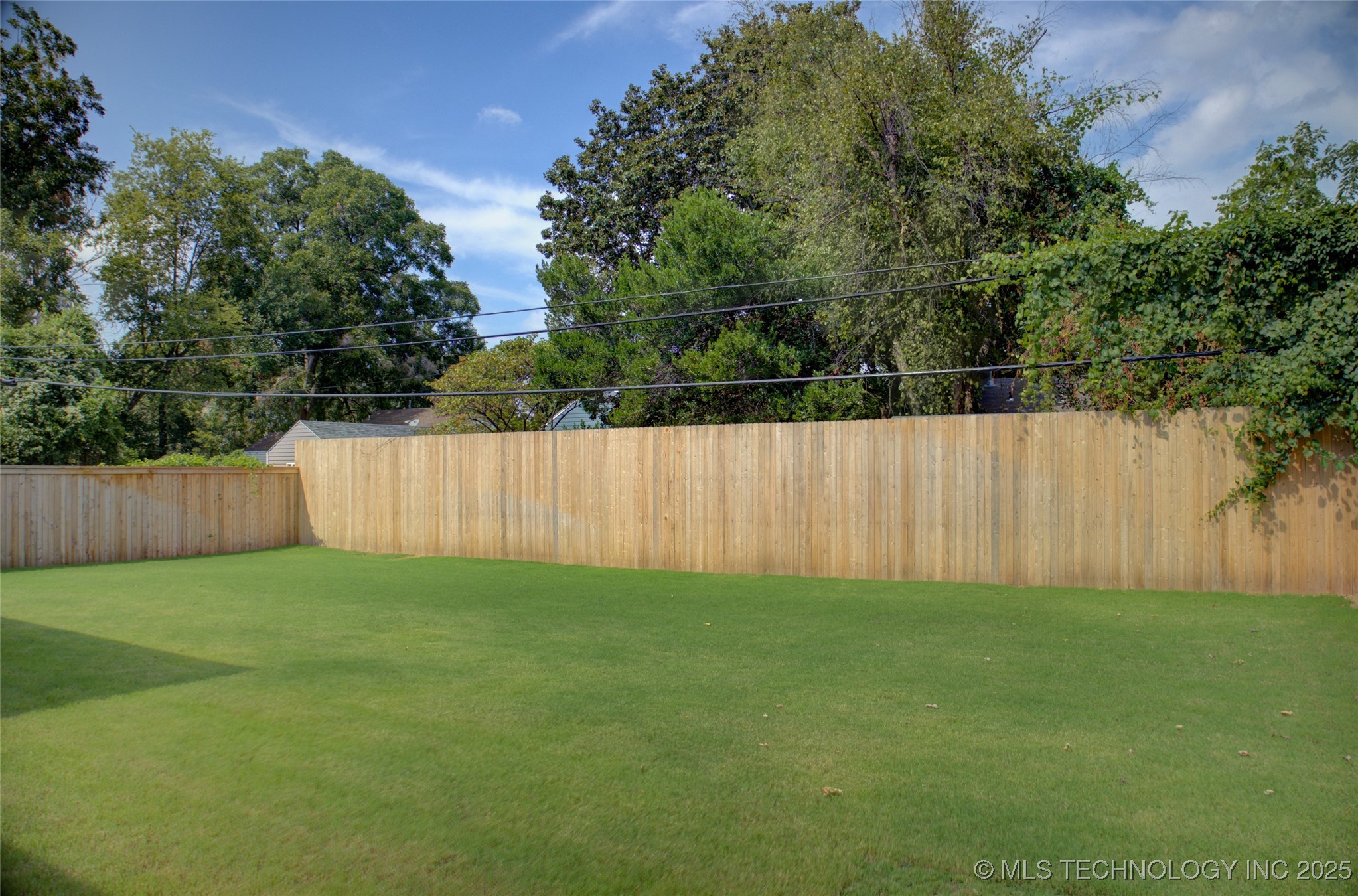 211 E 34th Street Property Photo 62