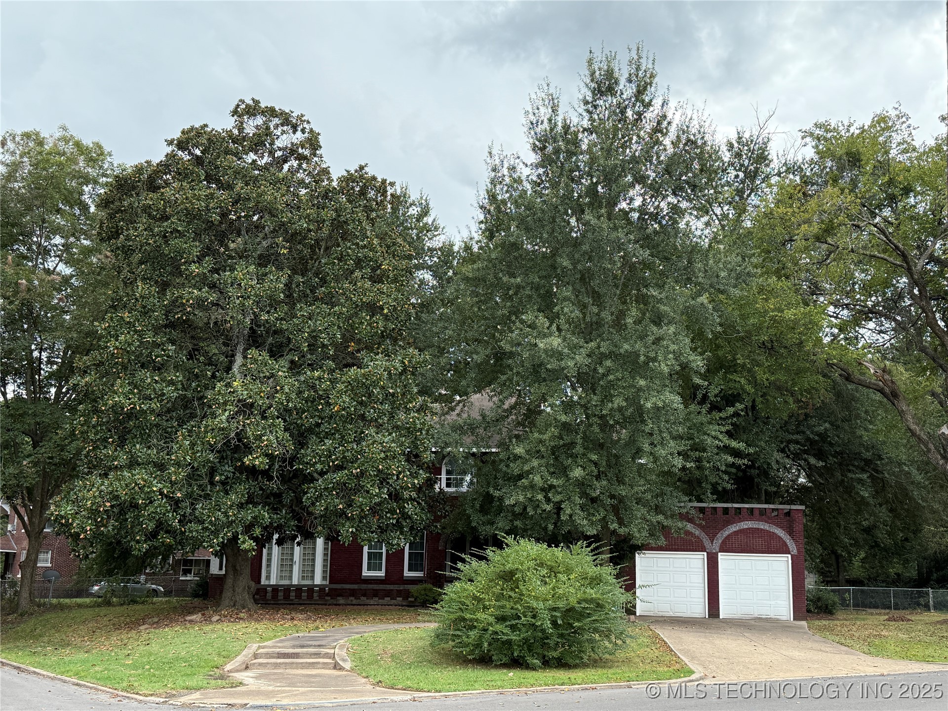 2601 Boston Street Property Photo 3