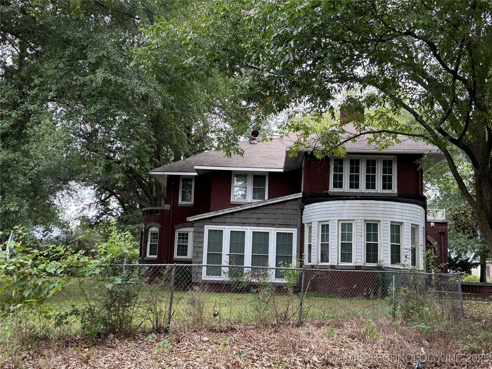 2601 Boston Street Property Photo 4