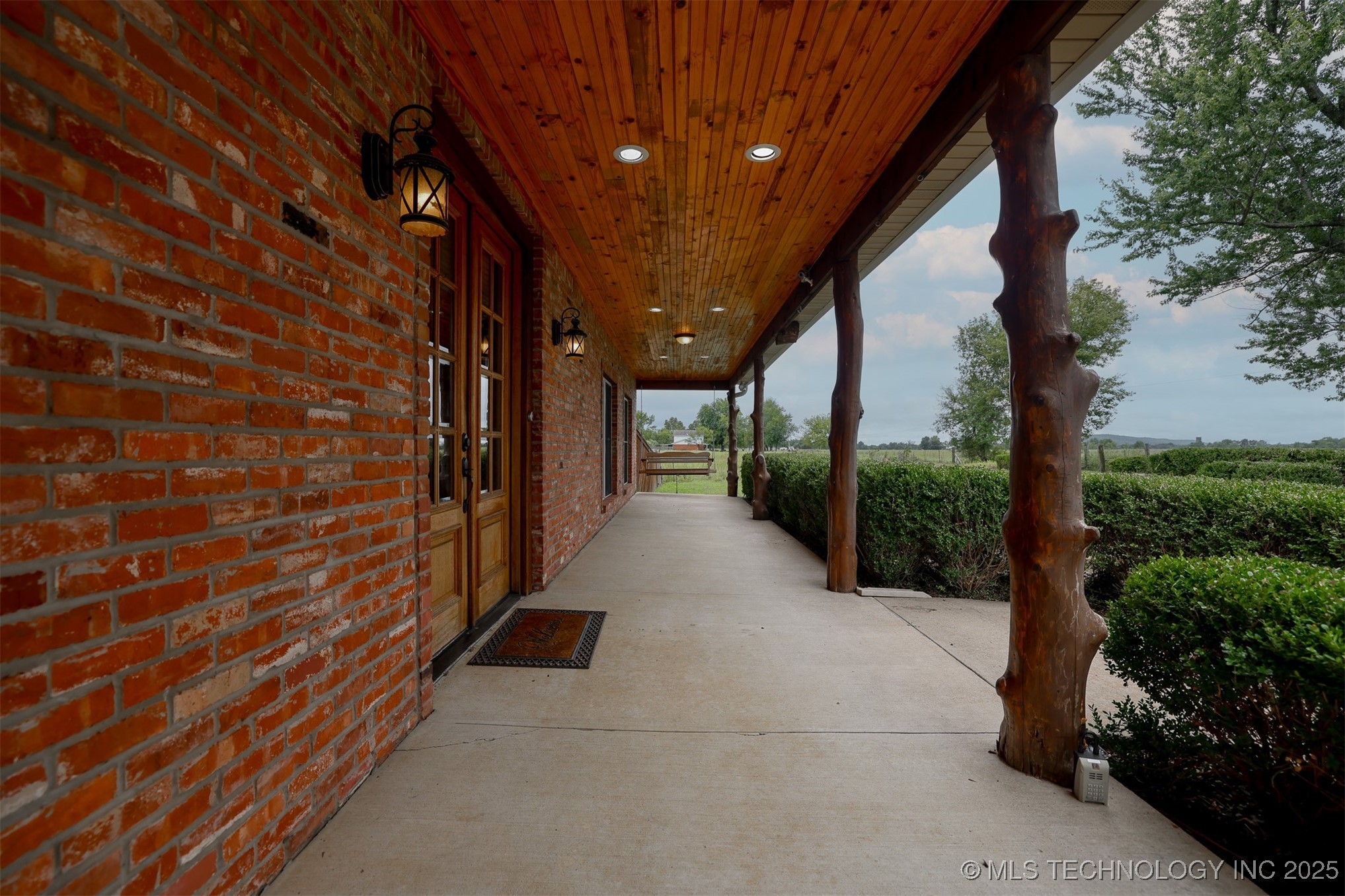 1488 N 429 Road Property Photo 5