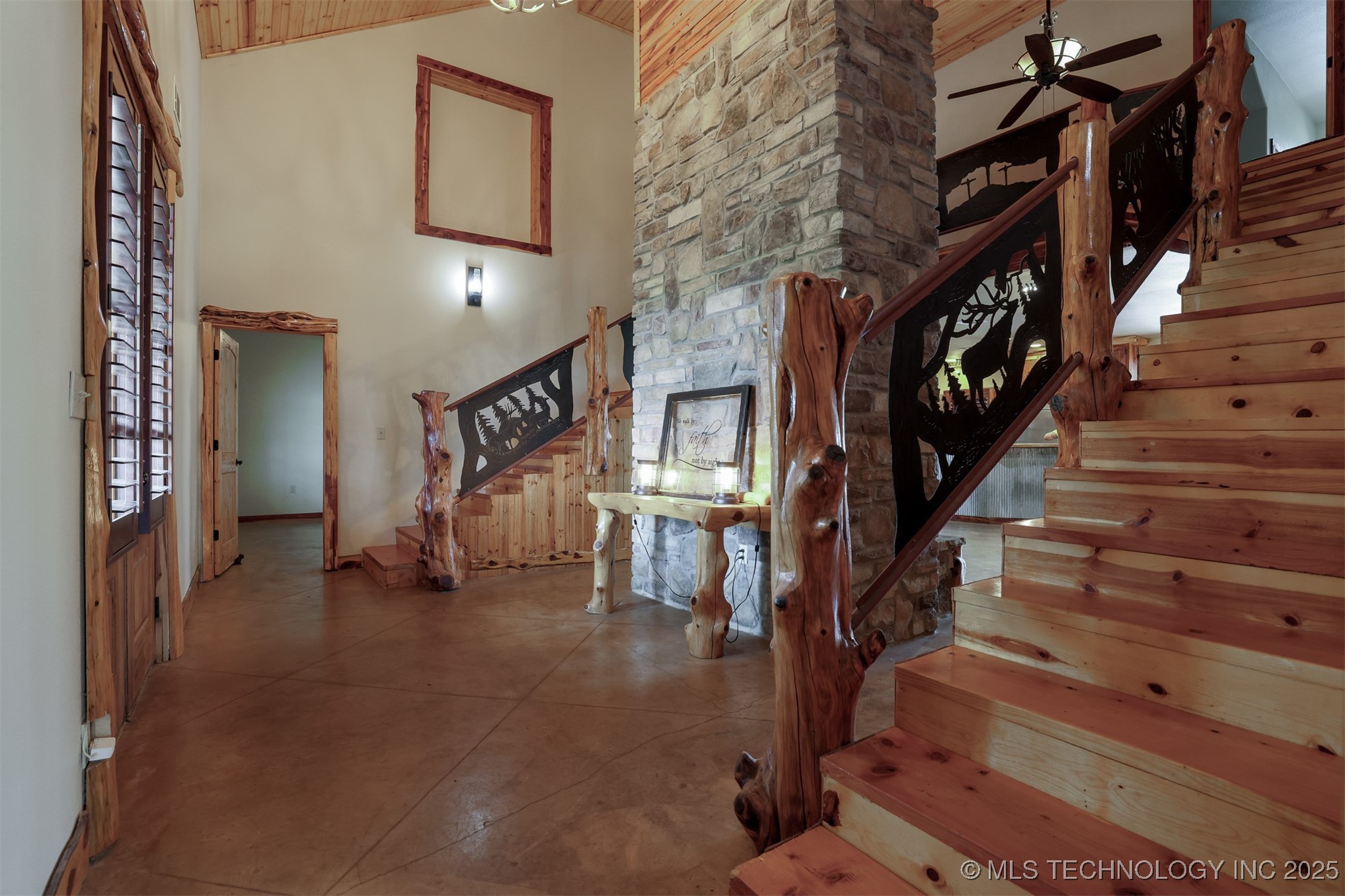 1488 N 429 Road Property Photo 6