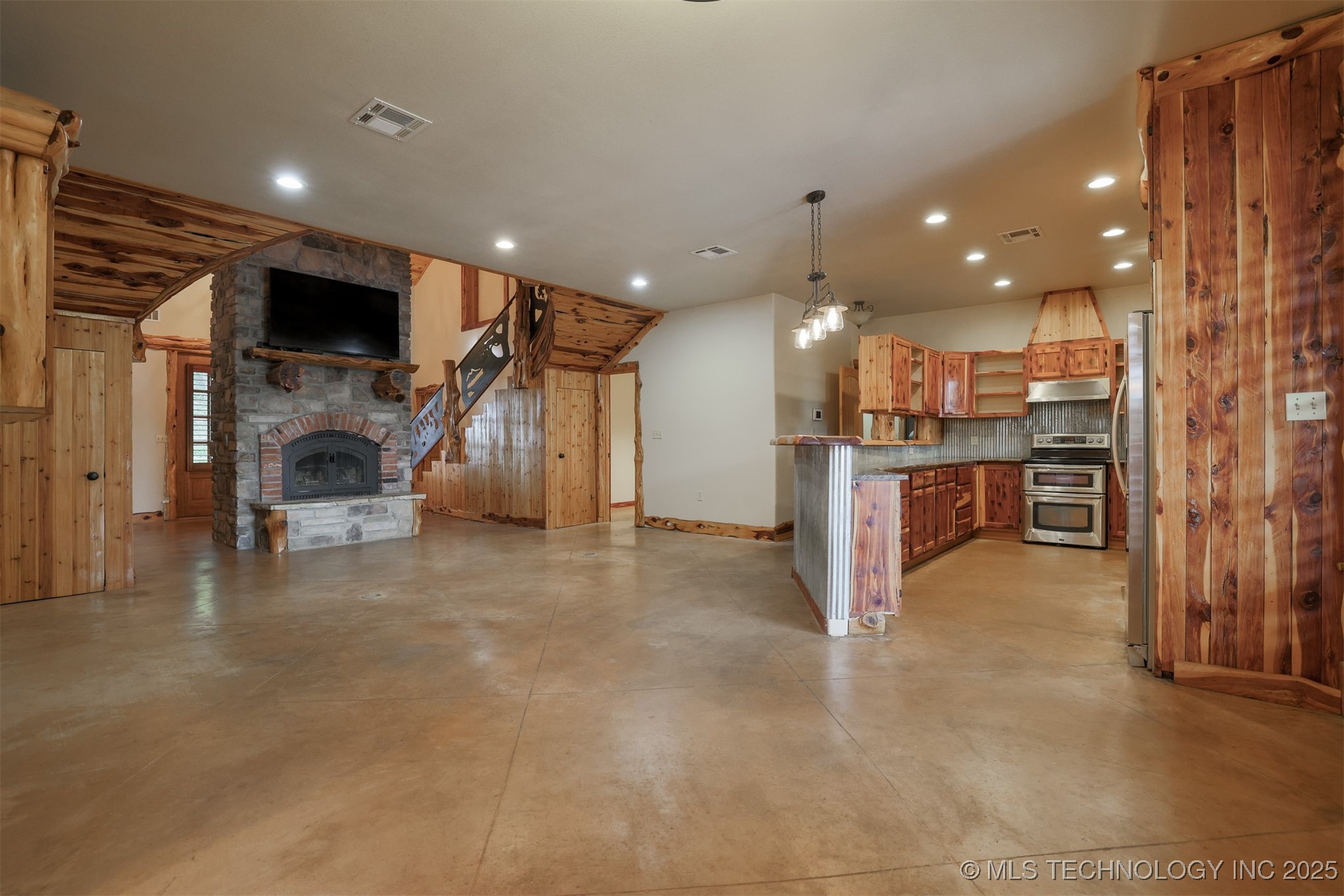 1488 N 429 Road Property Photo 10