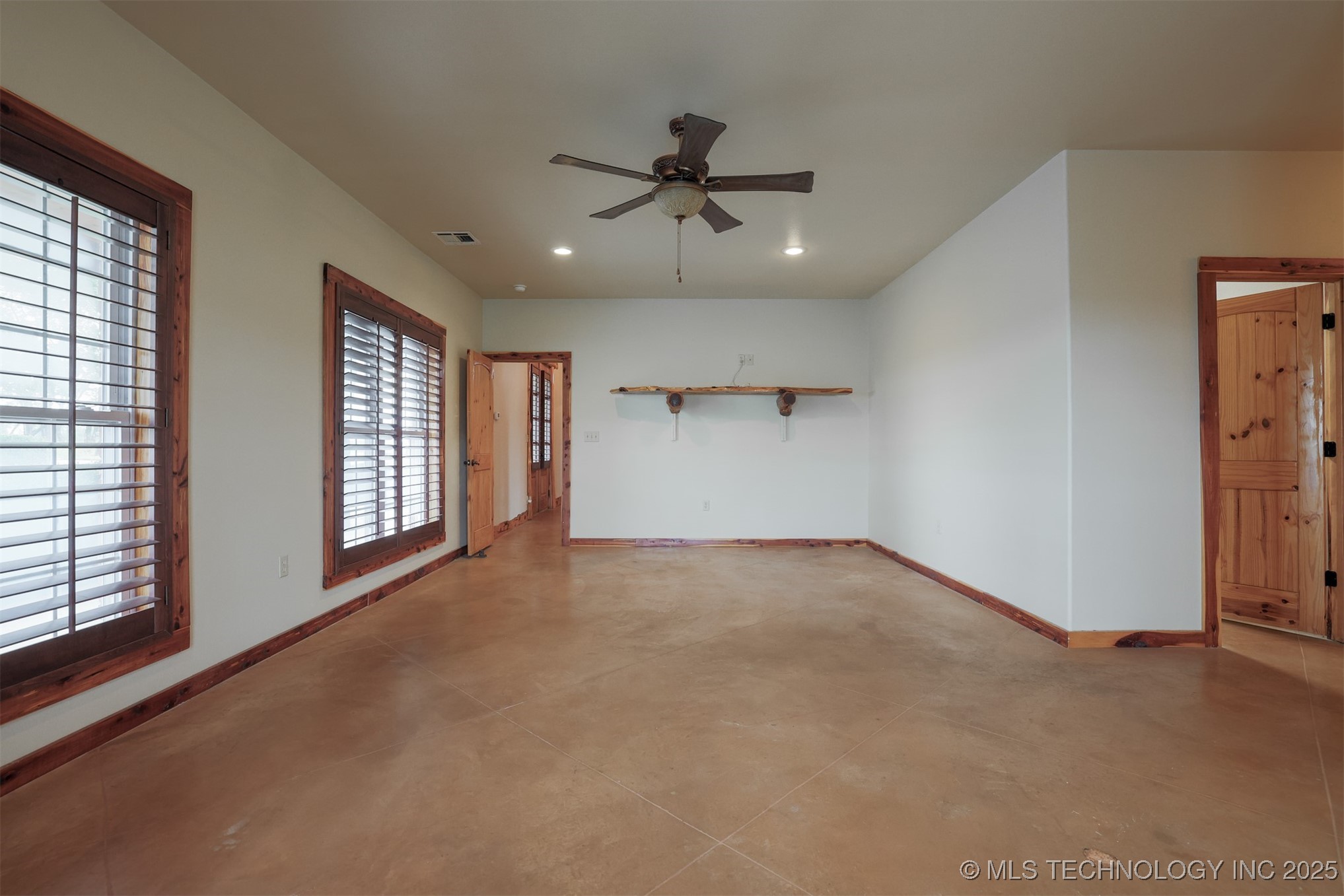 1488 N 429 Road Property Photo 20