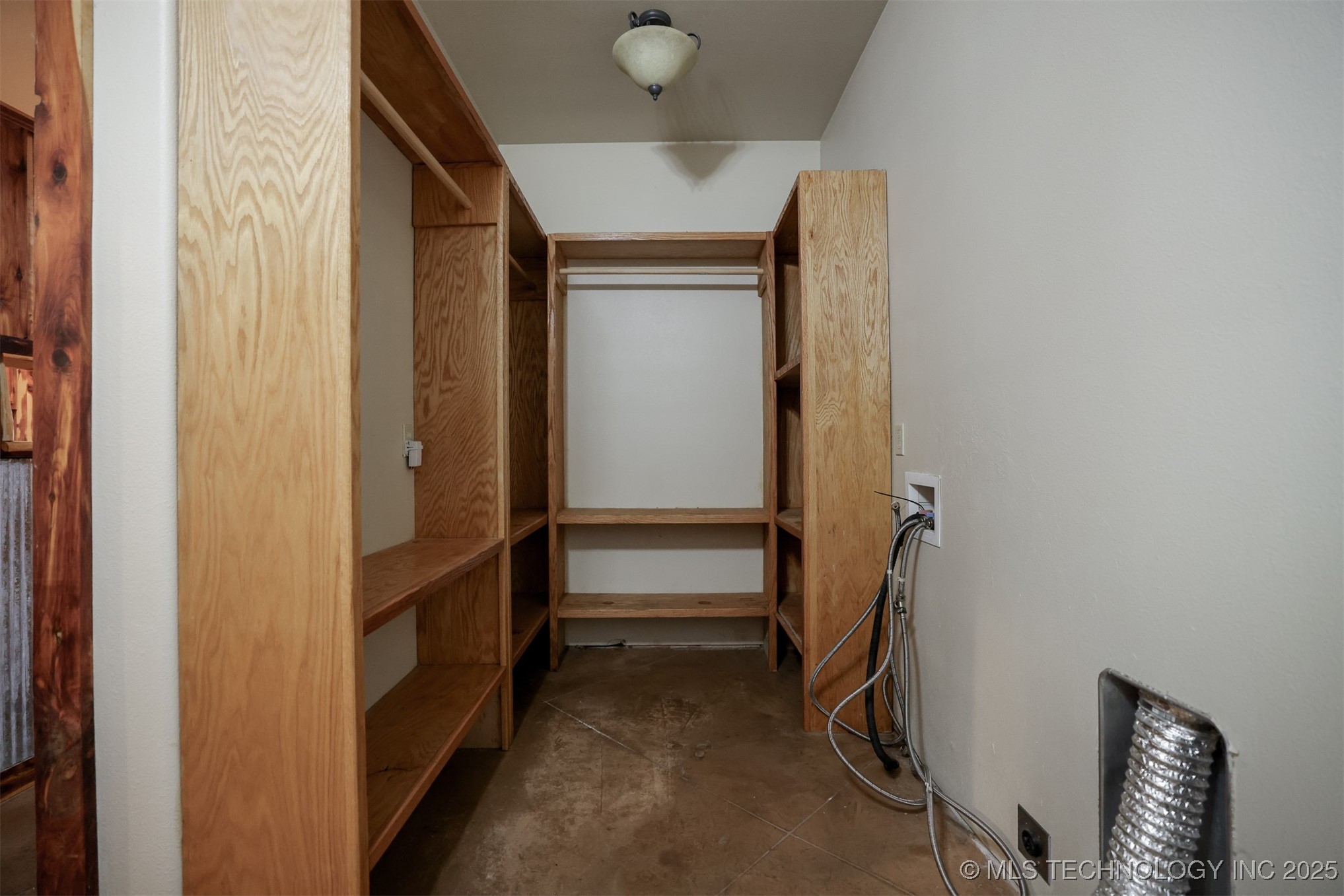 1488 N 429 Road Property Photo 58