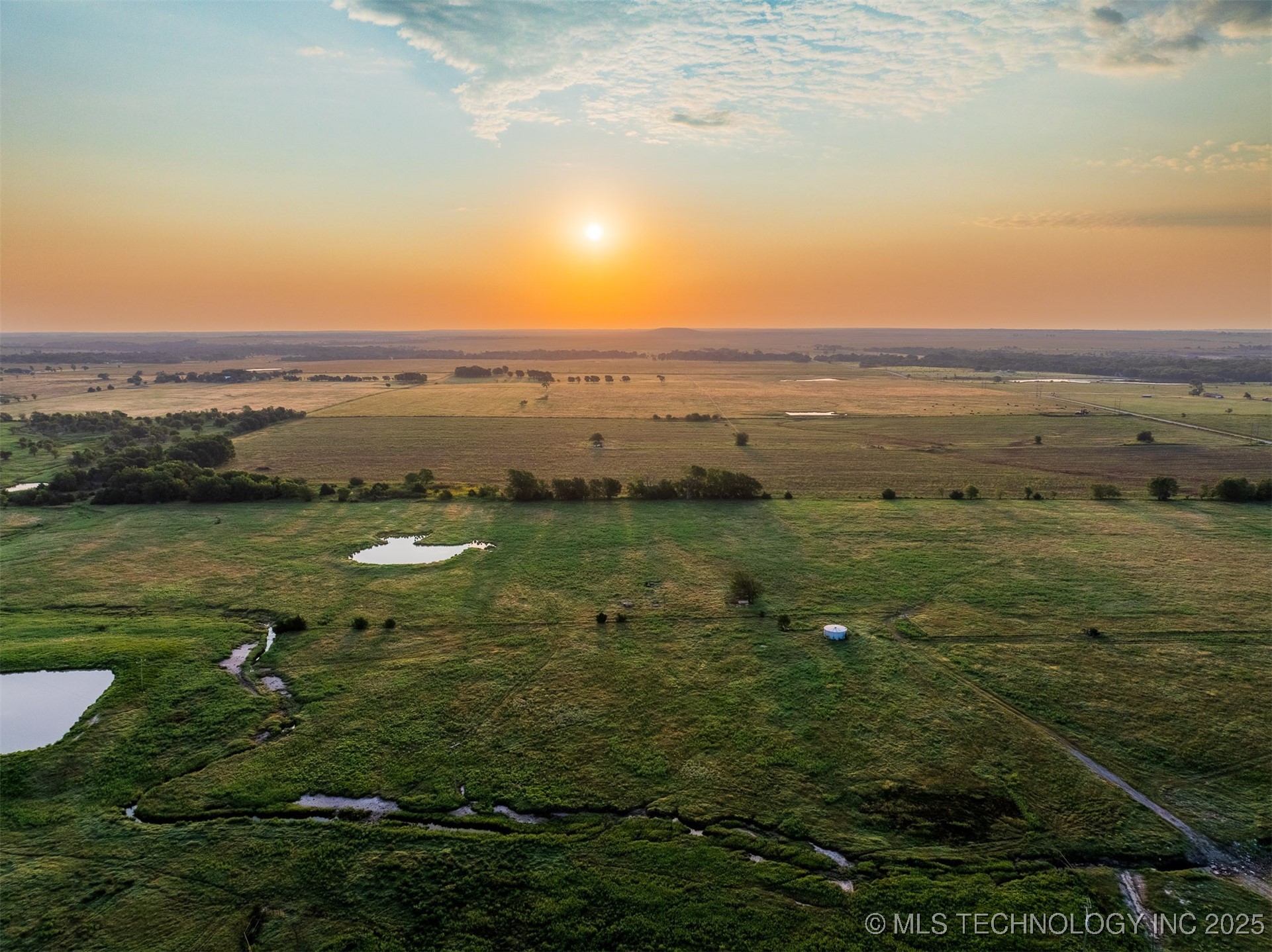 8 N 3990 Road Property Photo 3