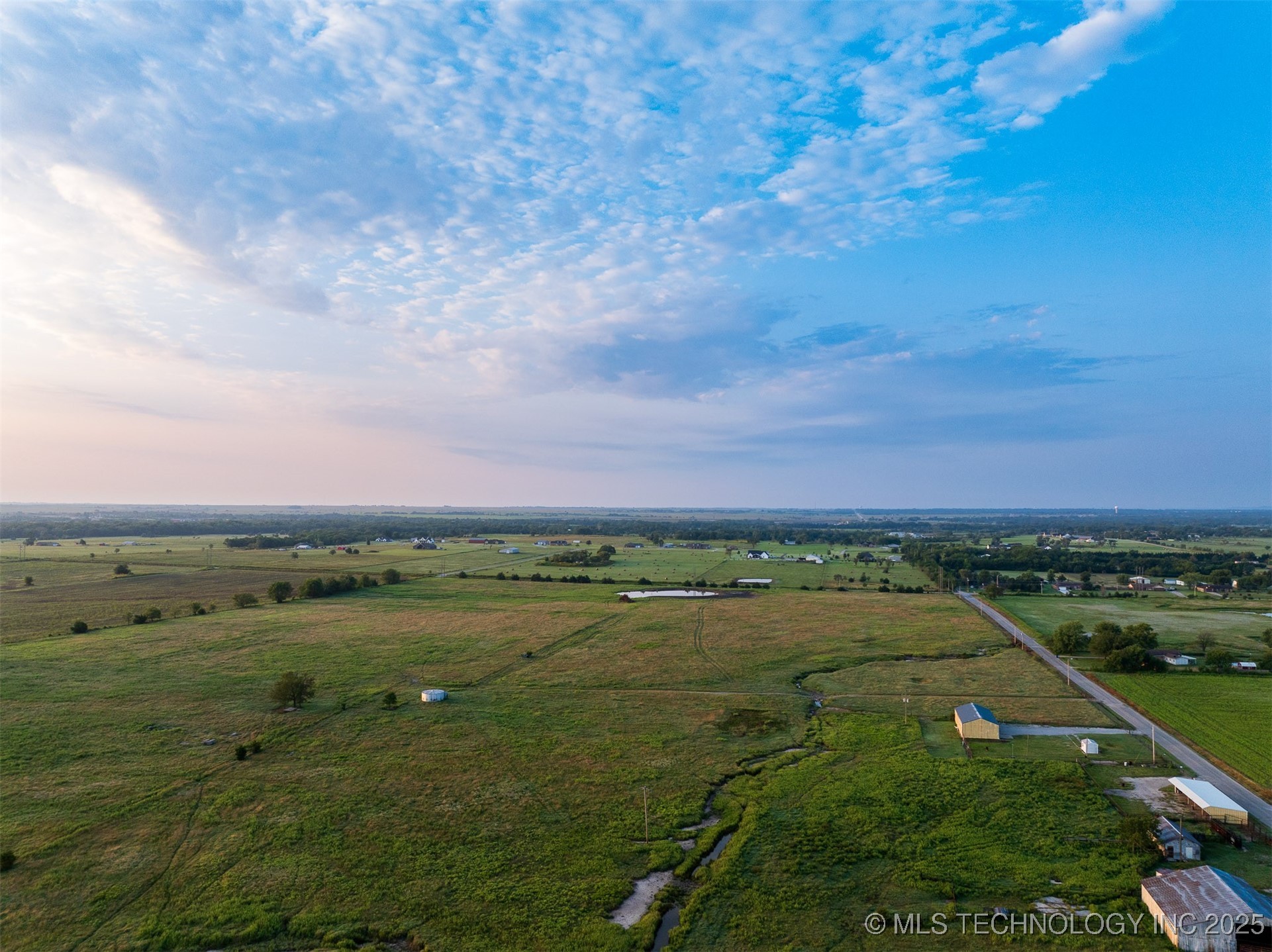 8 N 3990 Road Property Photo 8