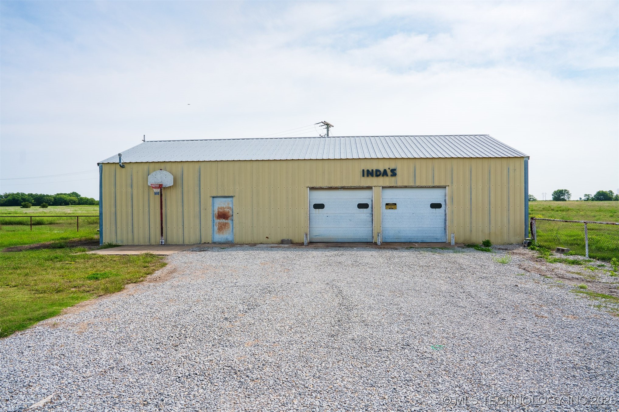 8 N 3990 Road Property Photo 23