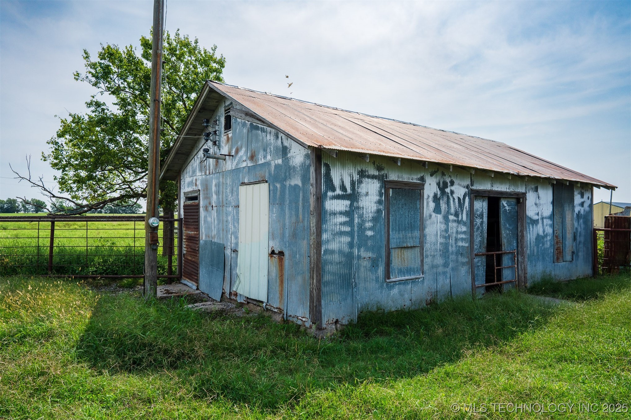 8 N 3990 Road Property Photo 32