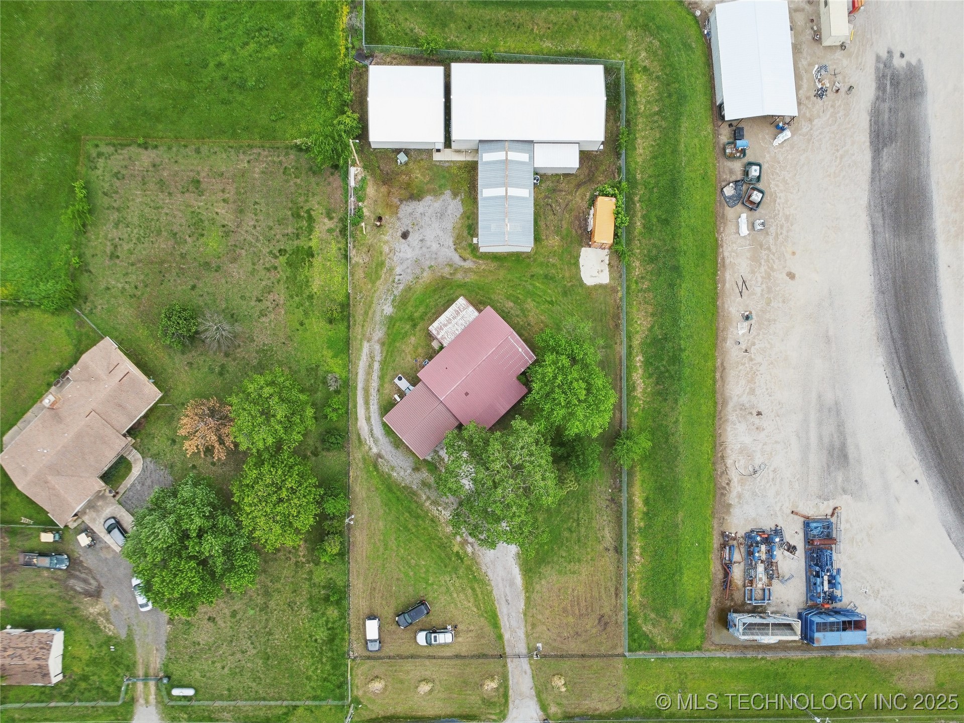 10246 Hectorville Road Property Photo 2